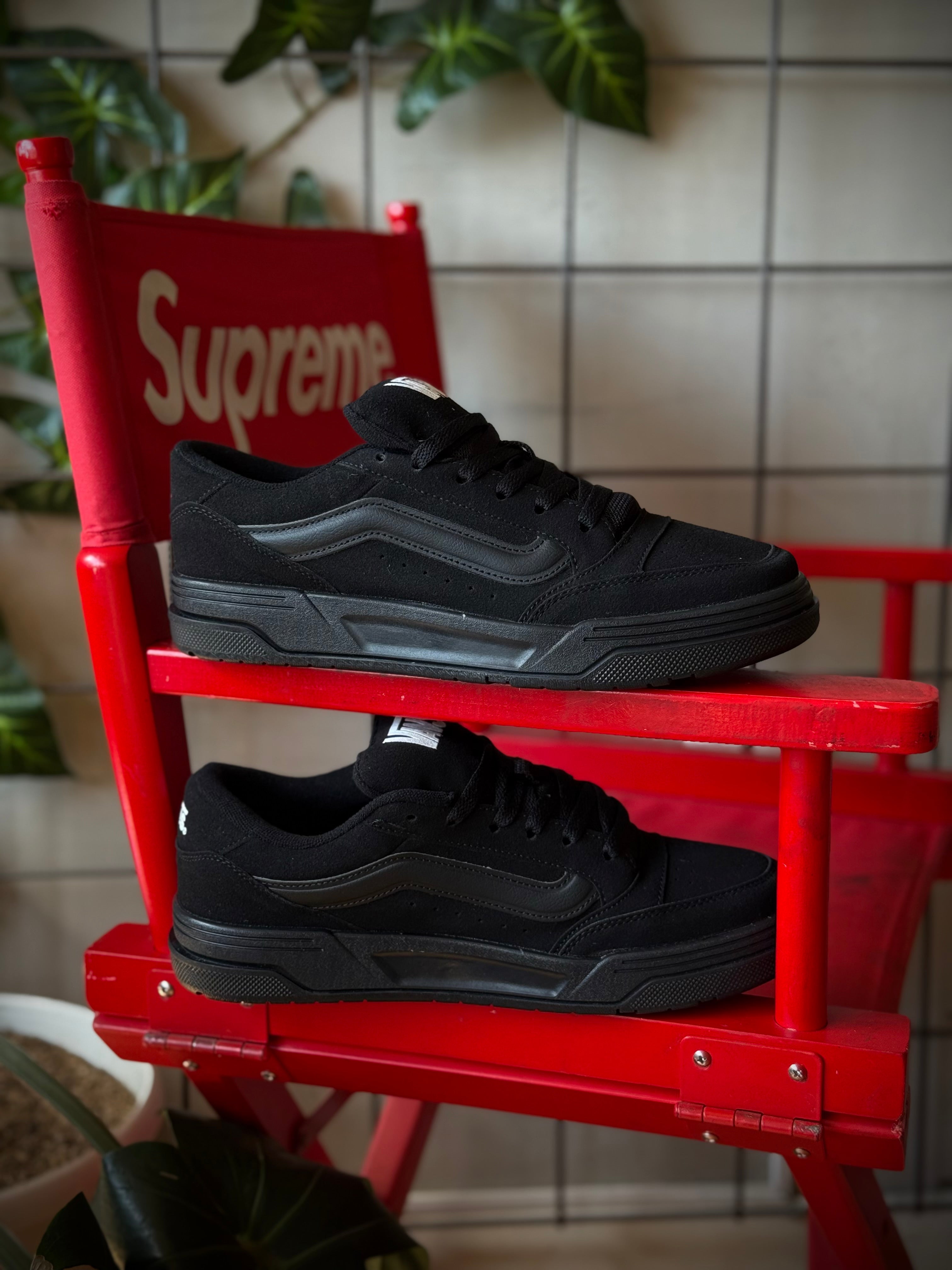 Vans Hylane Triple Black