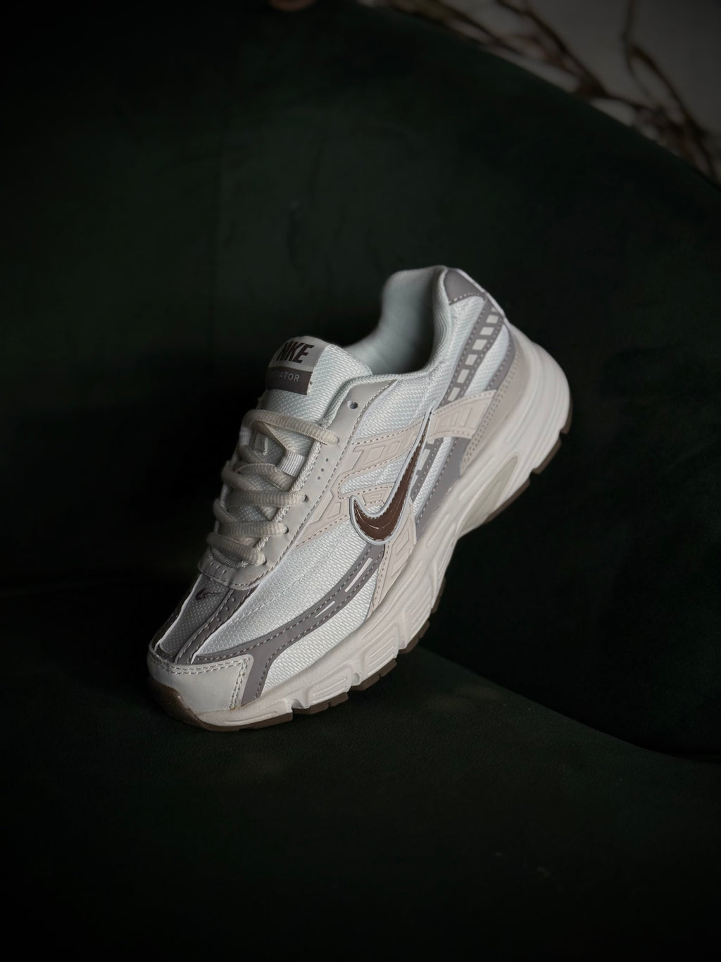 Nike Initiator Beige