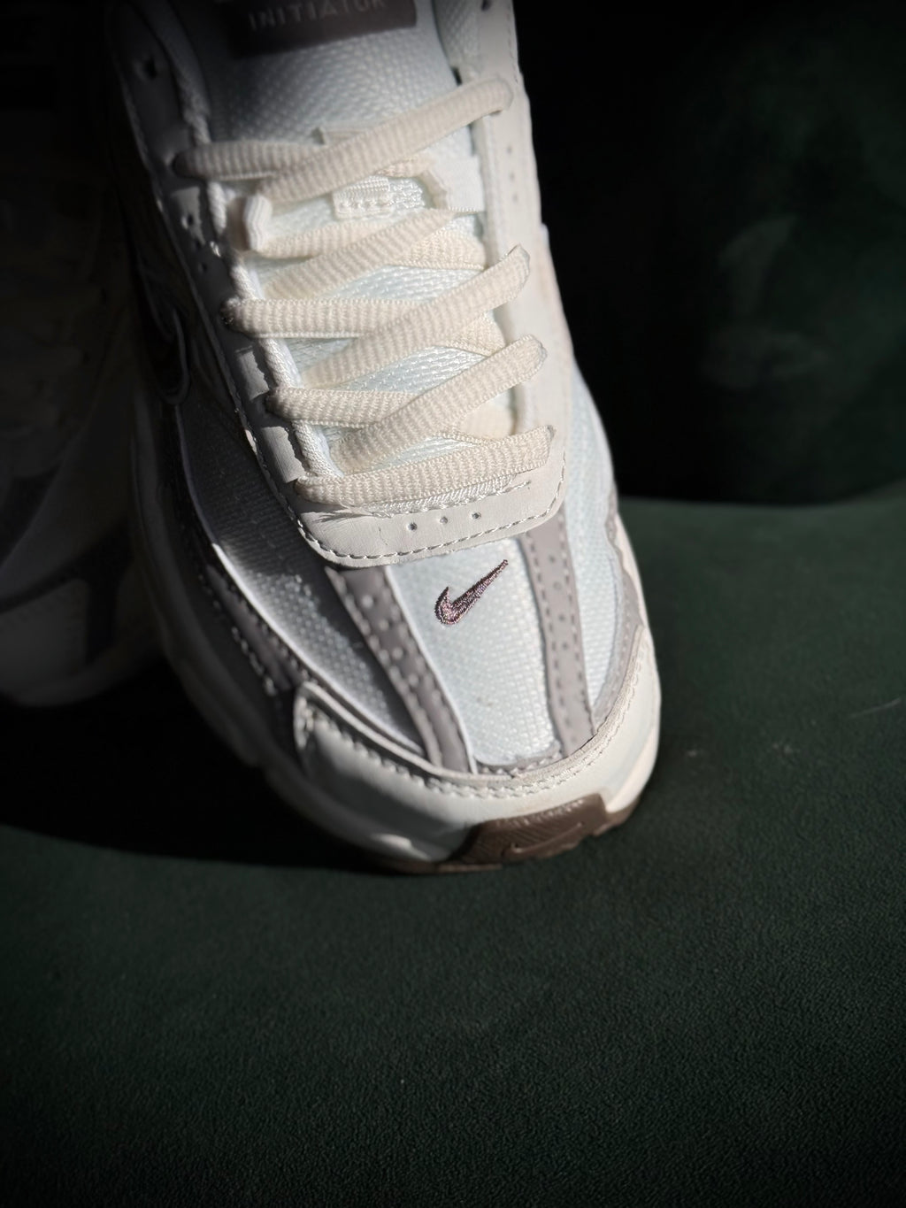 Nike Initiator Beige
