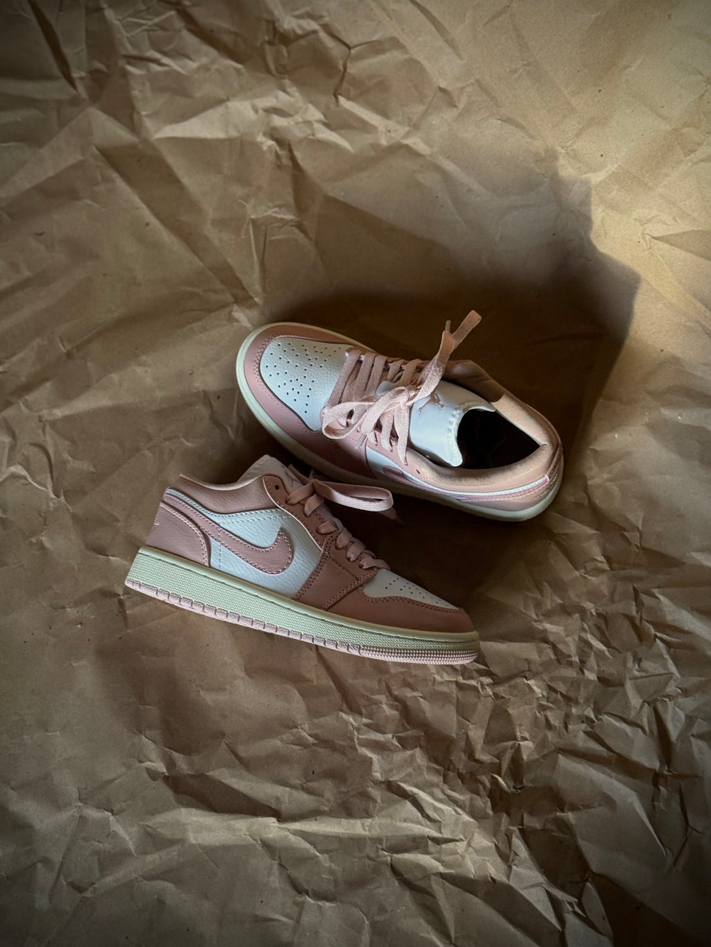 Jordan 1 Low Pink