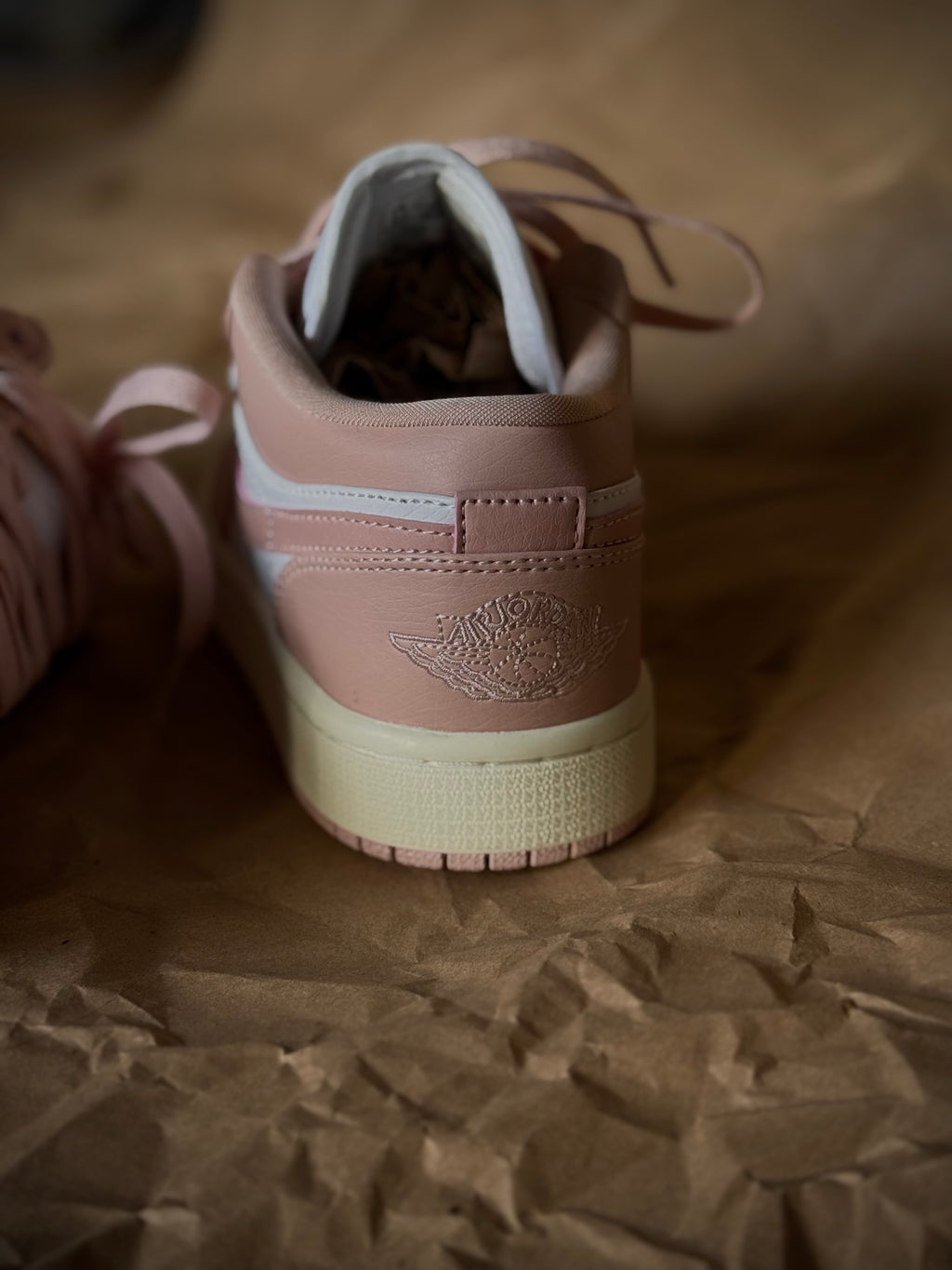 Jordan 1 Low Pink