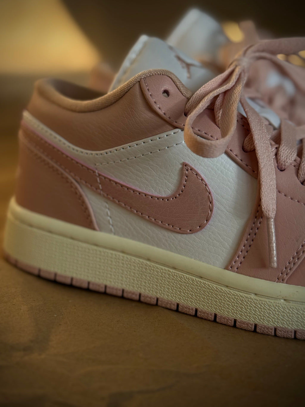 Jordan 1 Low Pink