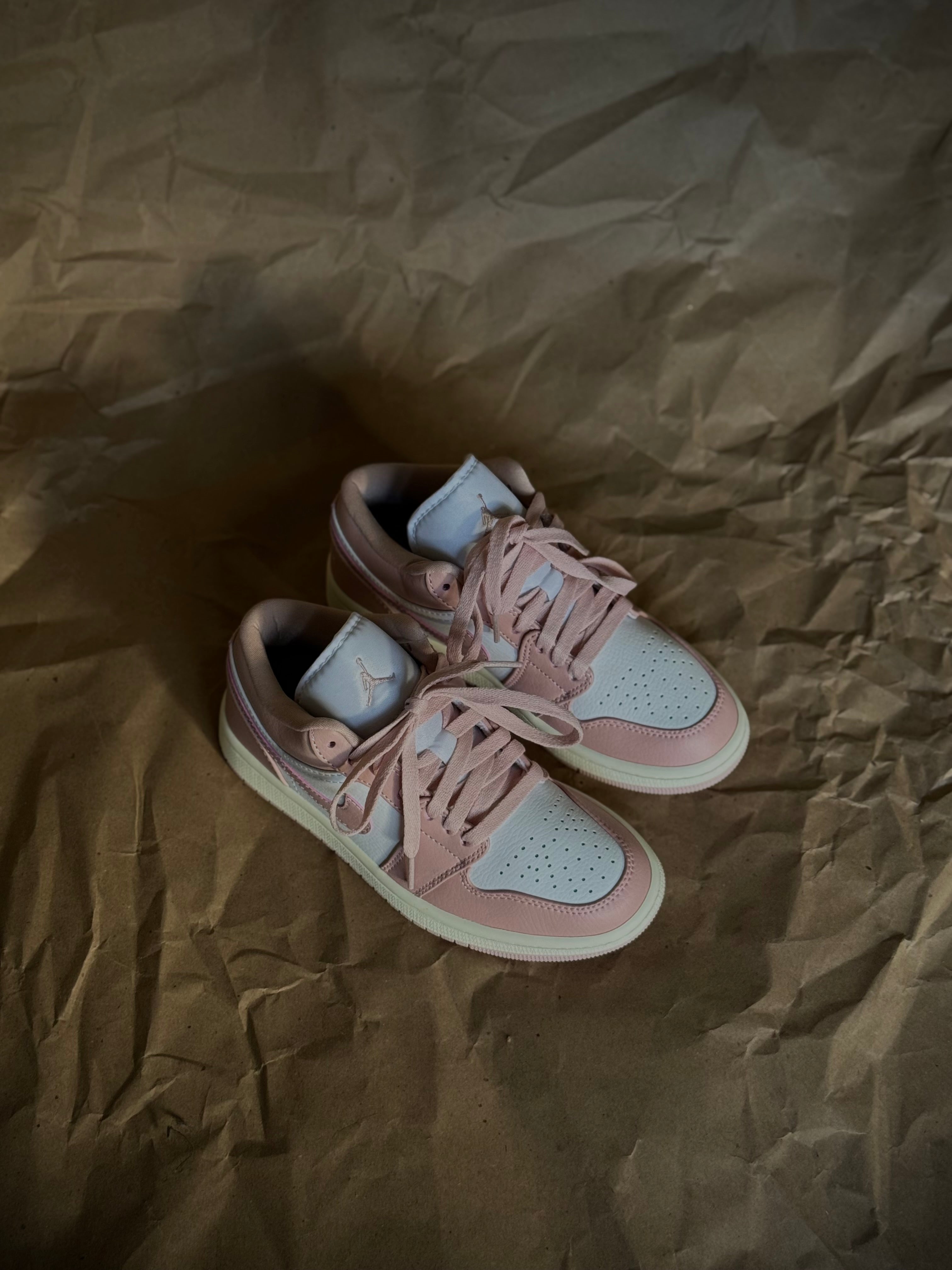 Jordan 1 Low Pink