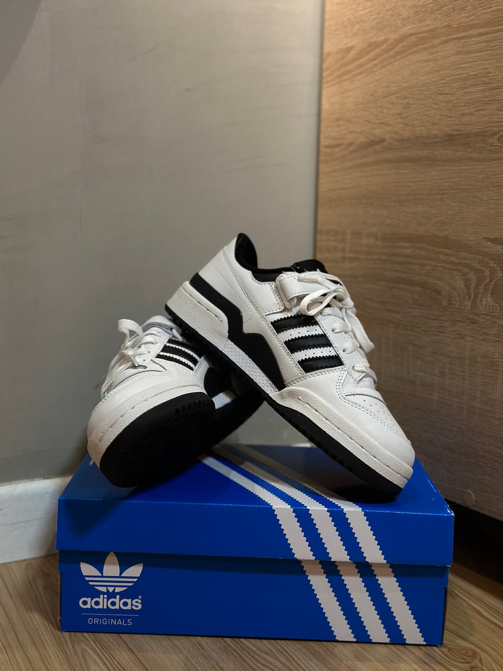 Adidas Forum Negra