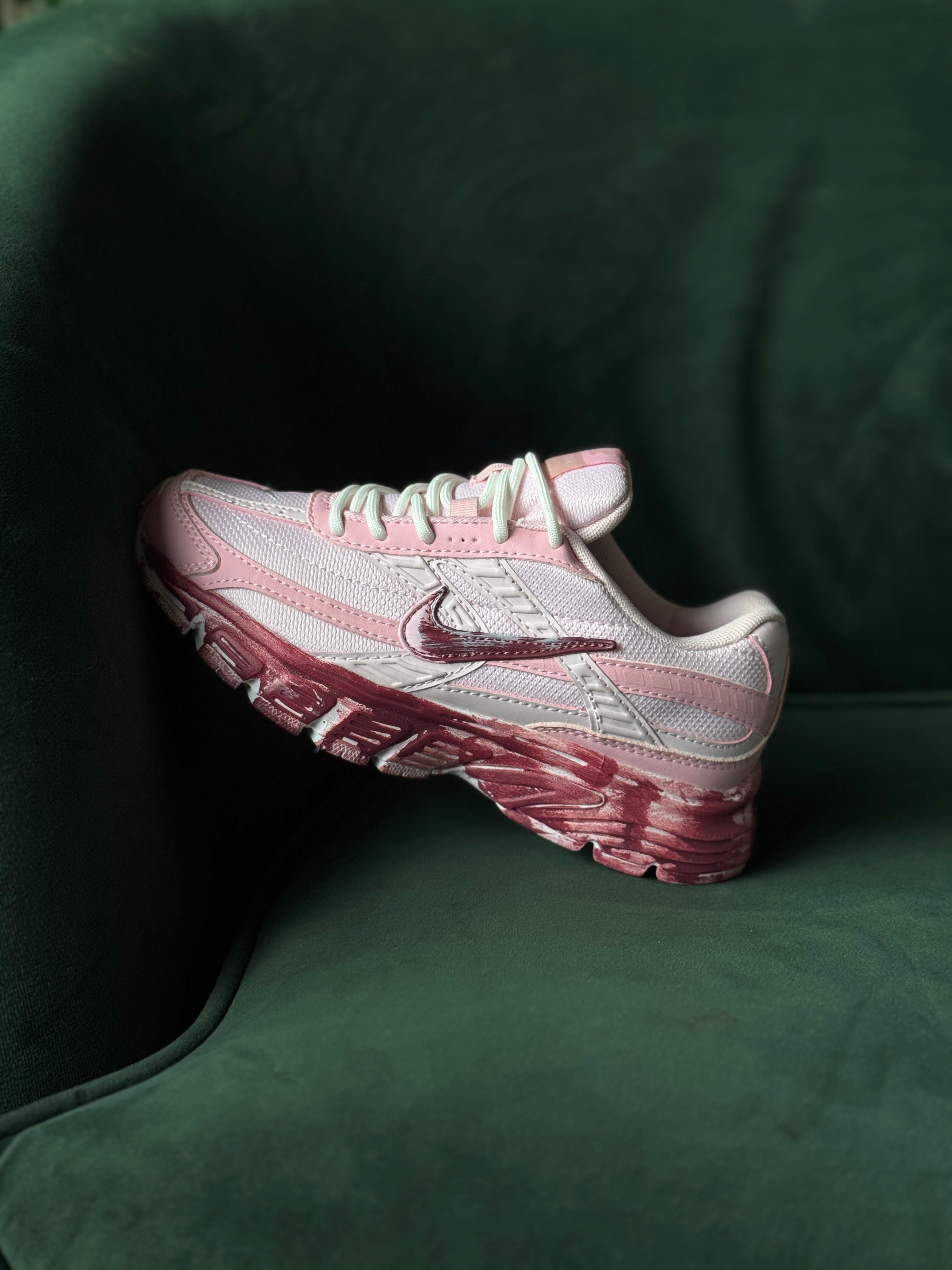 Nike Initiator