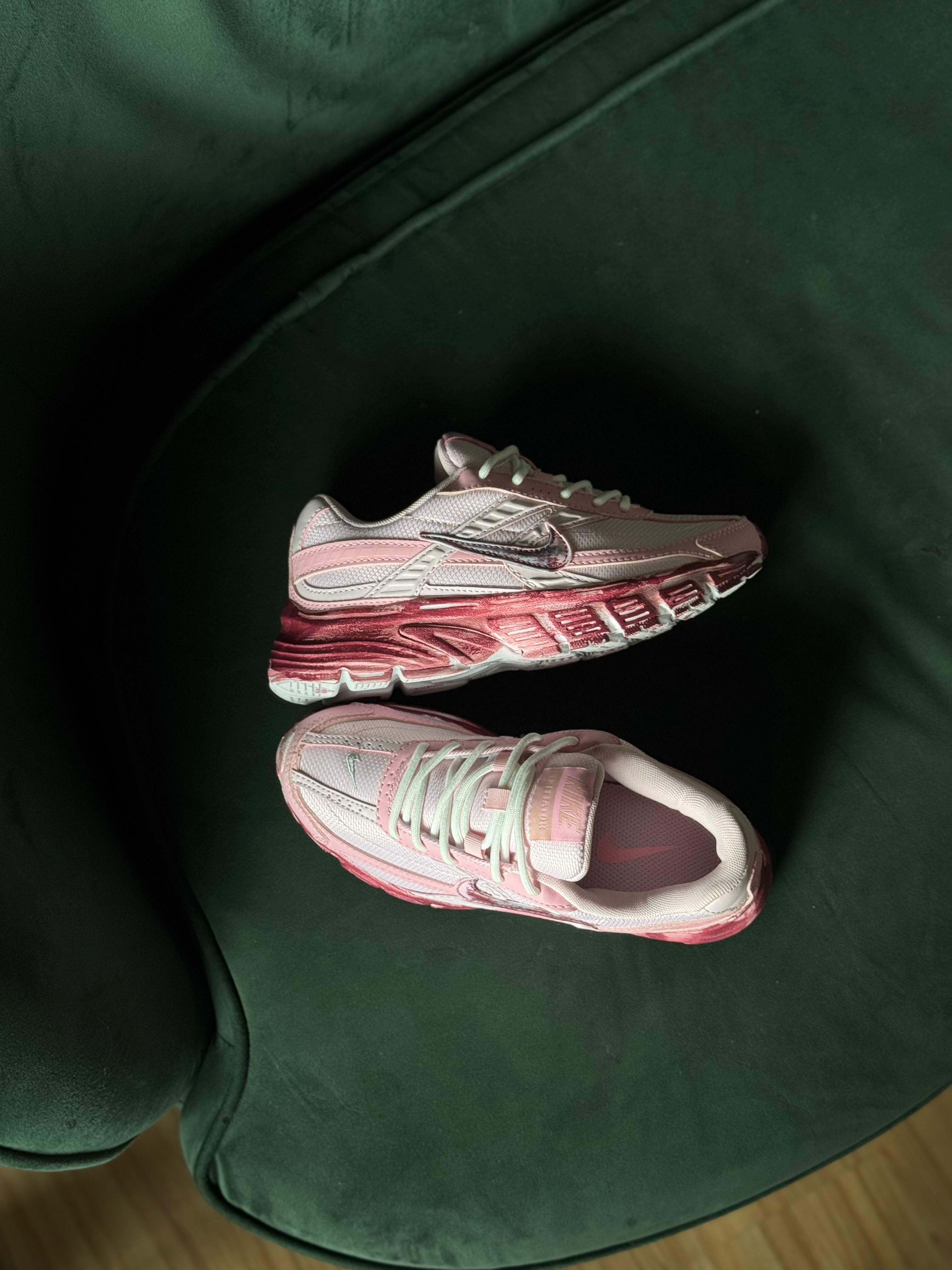 Nike Initiator