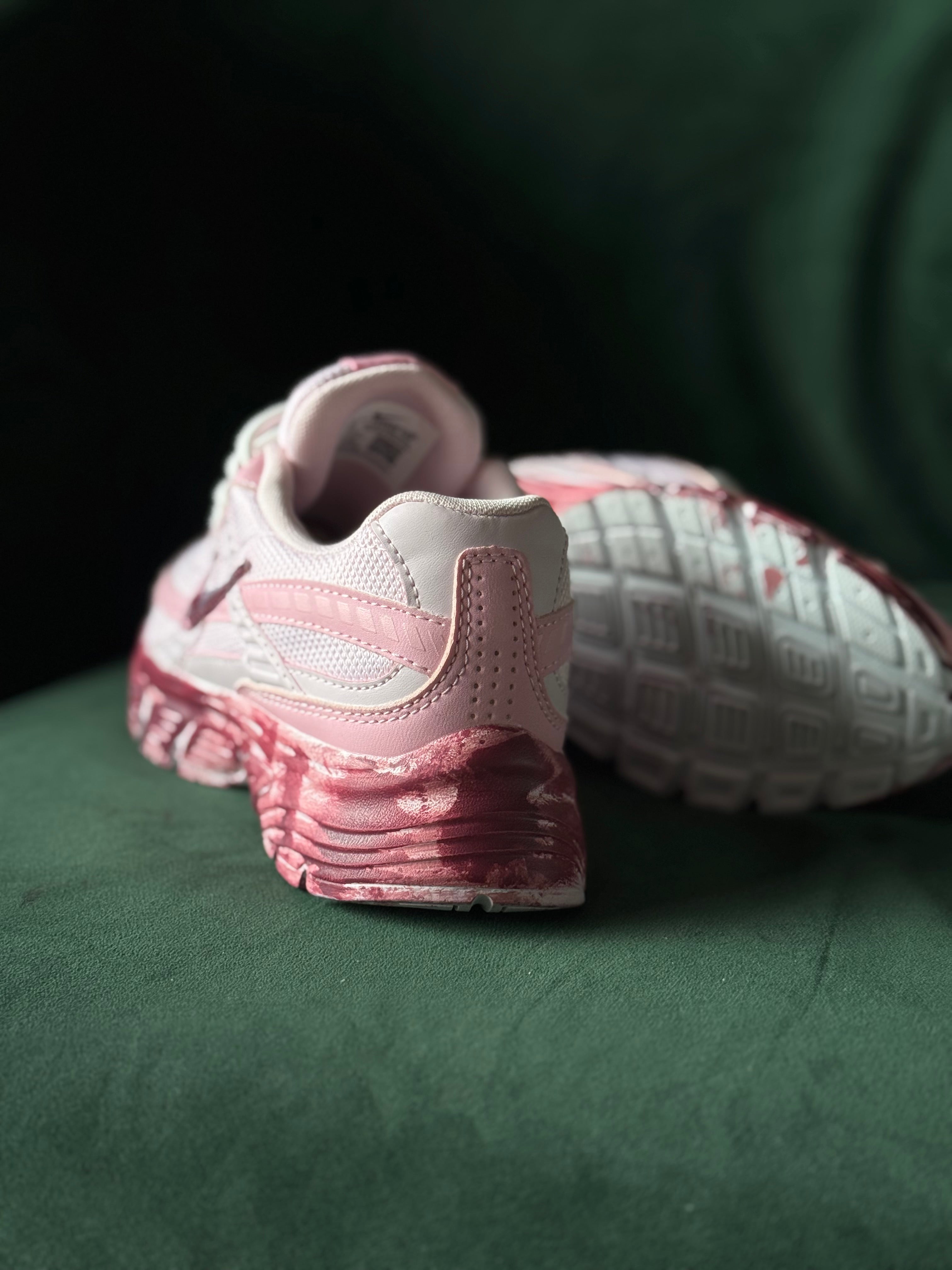 Nike Initiator