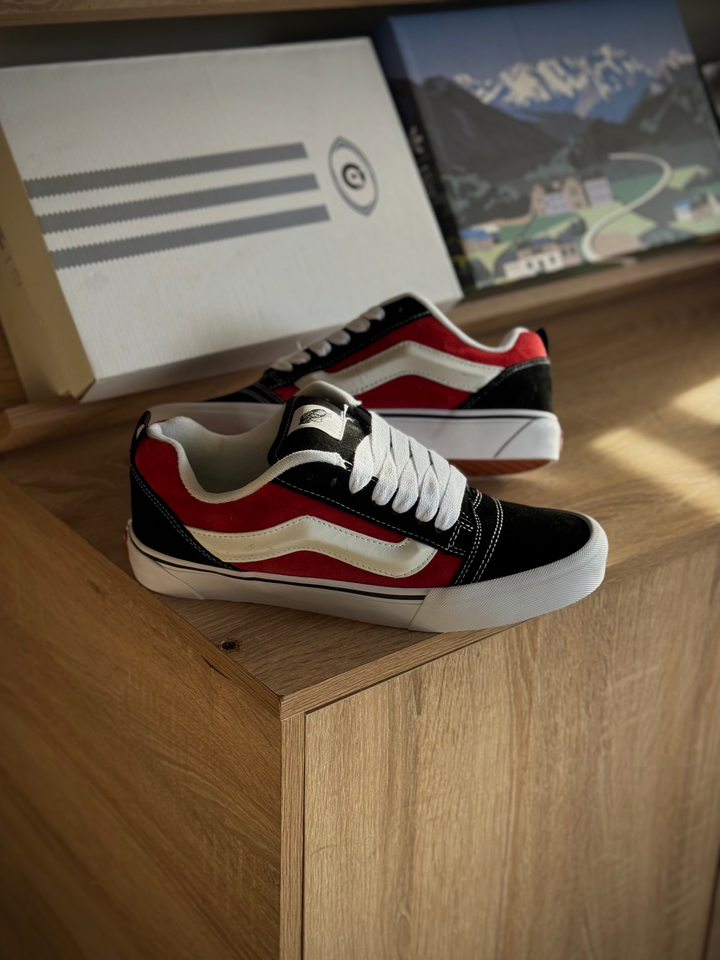Vans Knu Skool