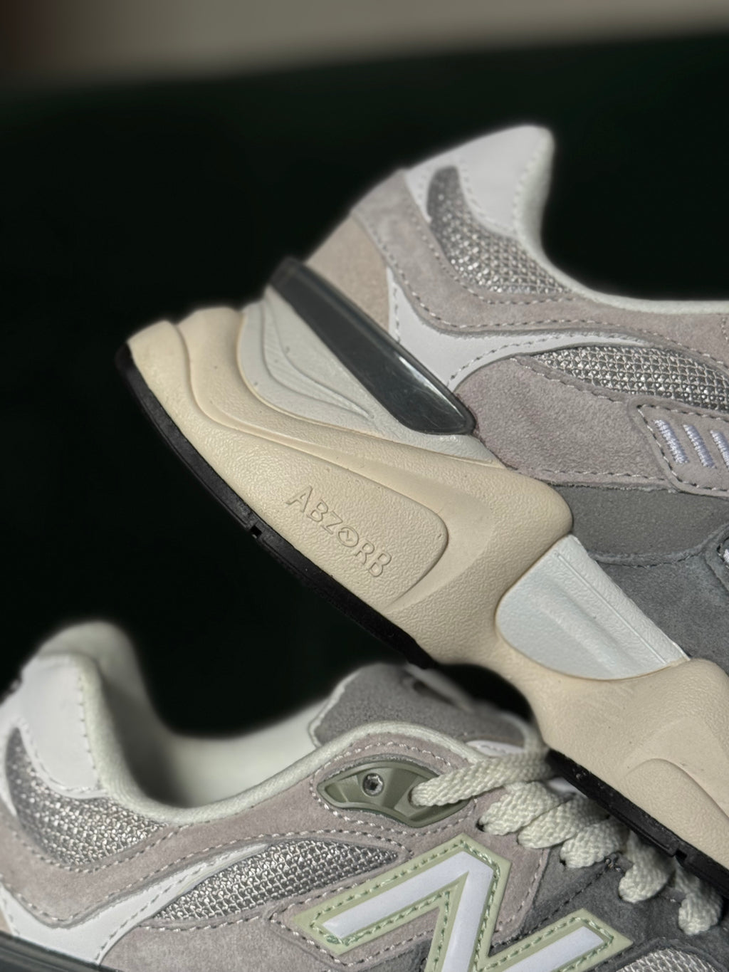 New Balance 9060