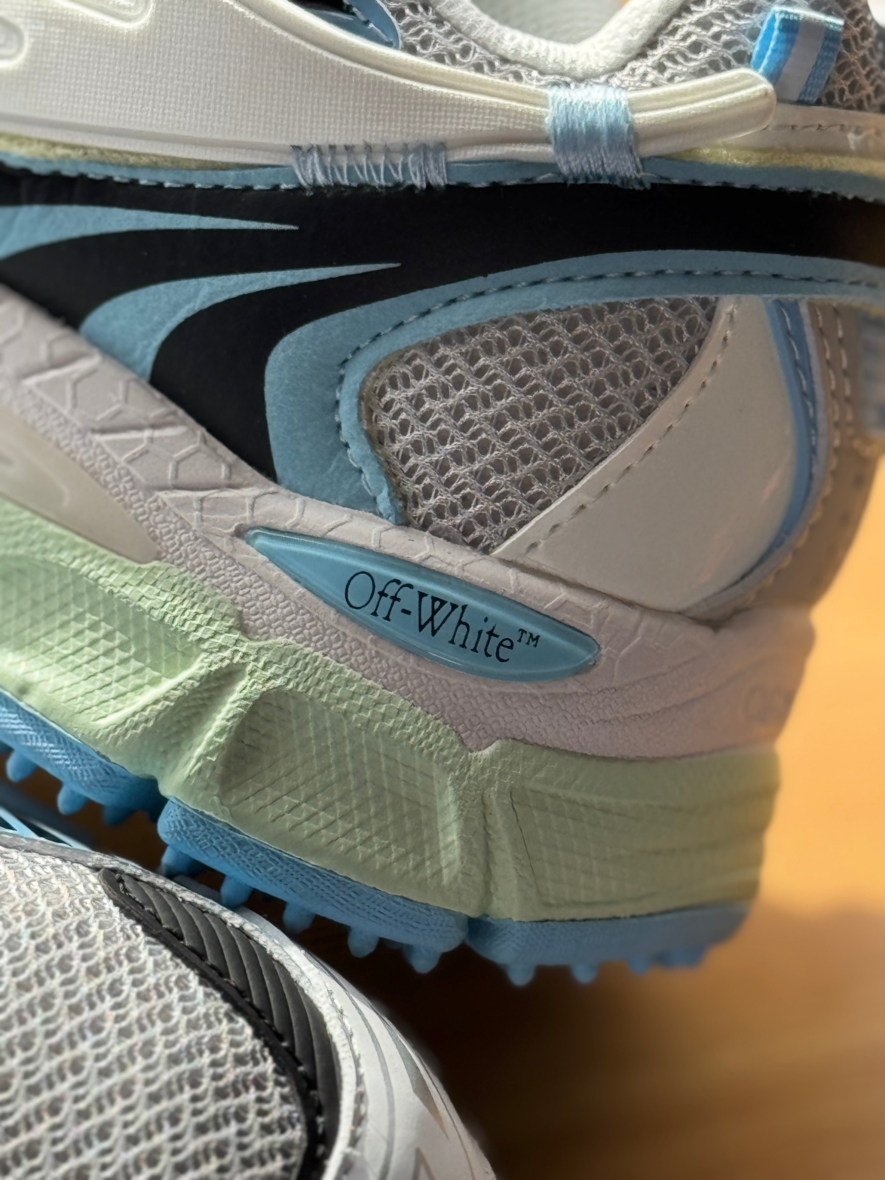 Off-White Be Right Back