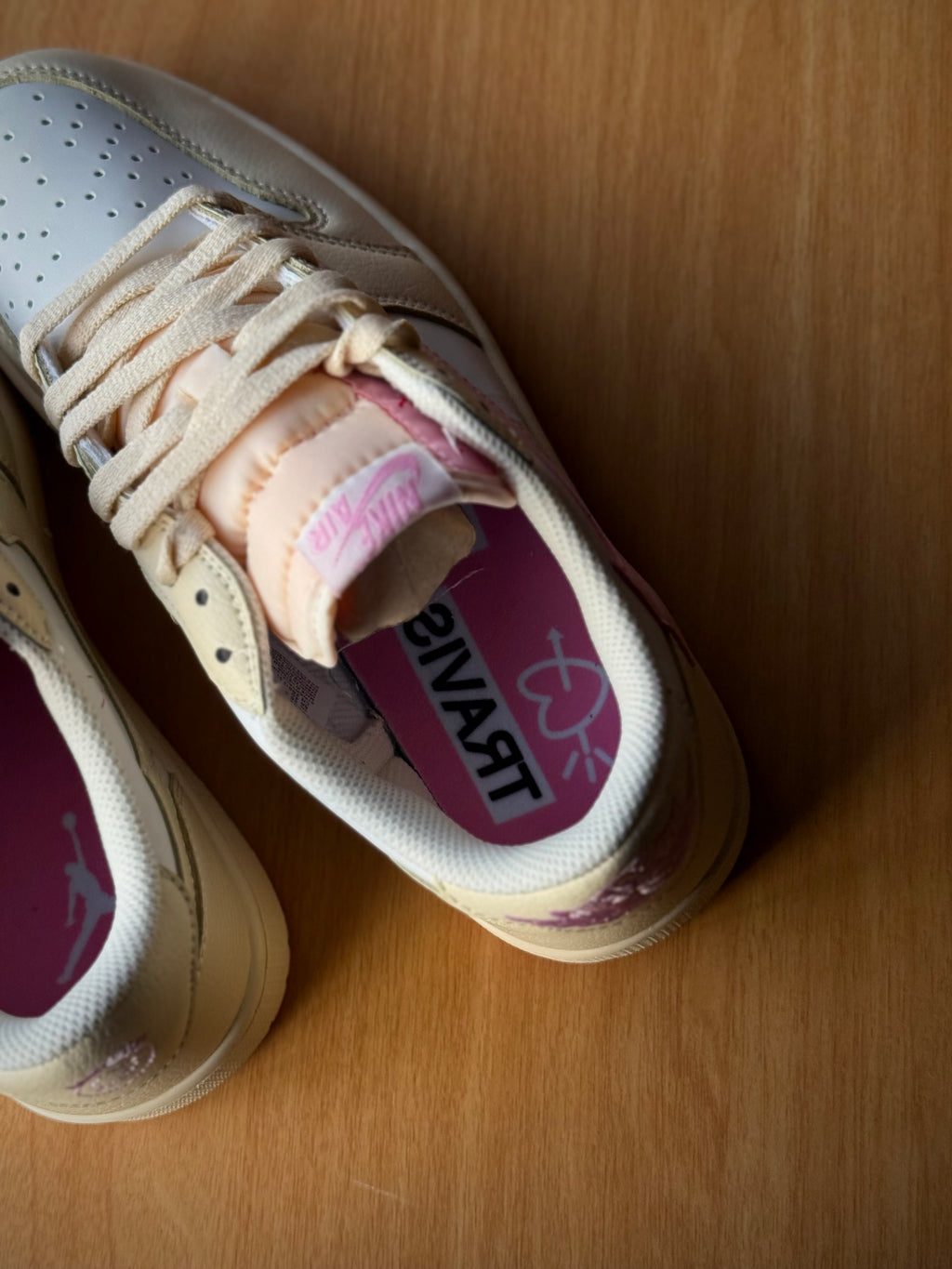 Jordan 1 Travis Scott Shy Pink