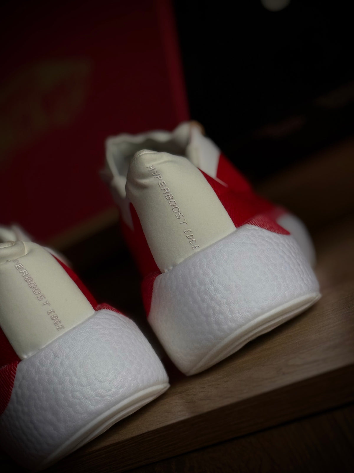 Adidas Hyperboost Run Red/White