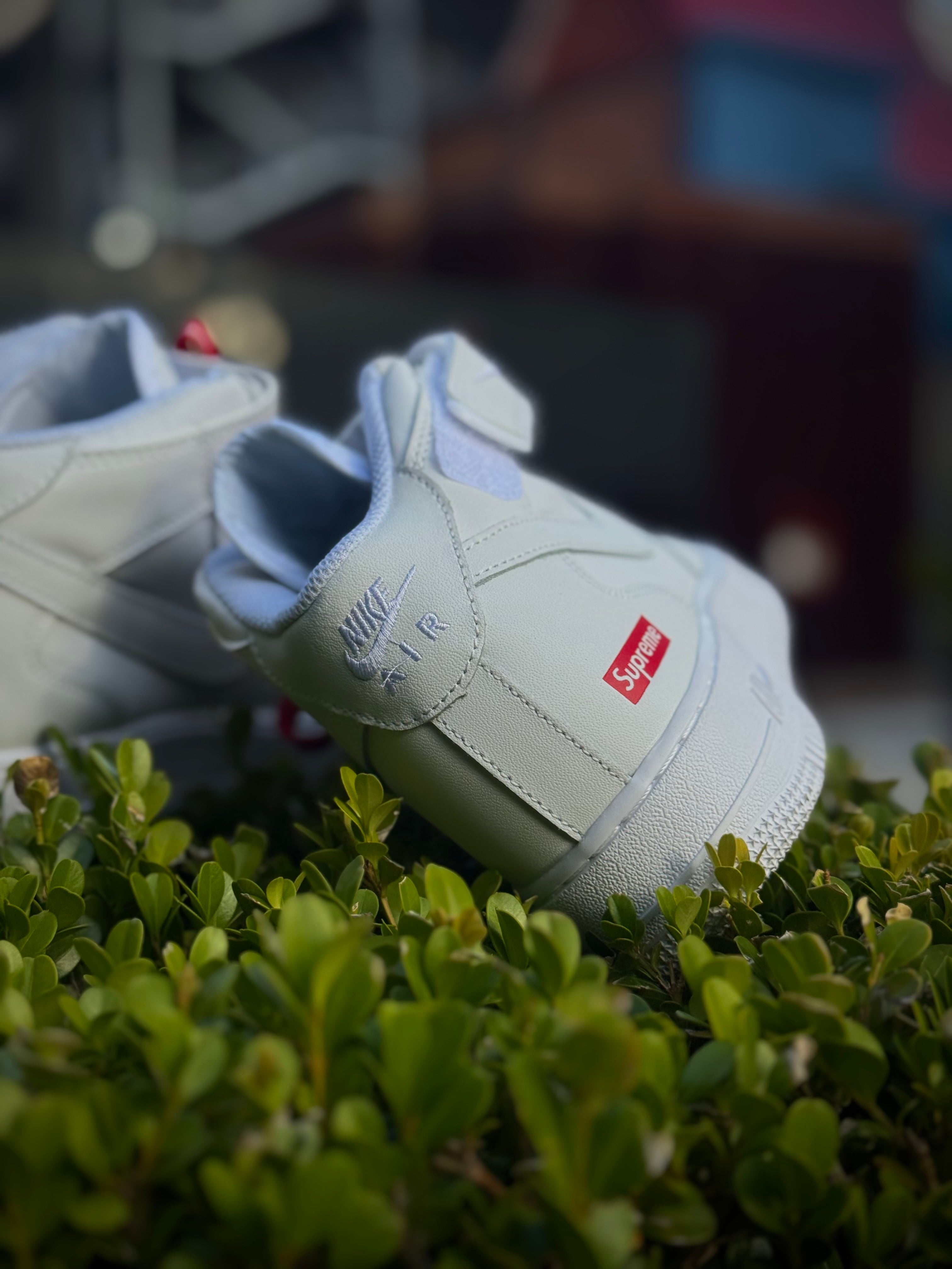 Air Force One High x Supreme