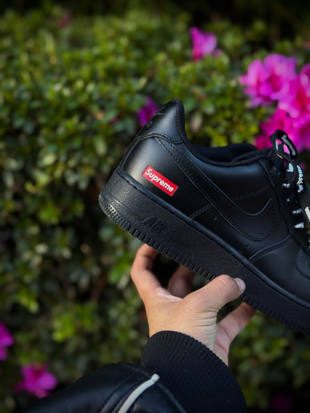 Air Force One Low Black x Supreme