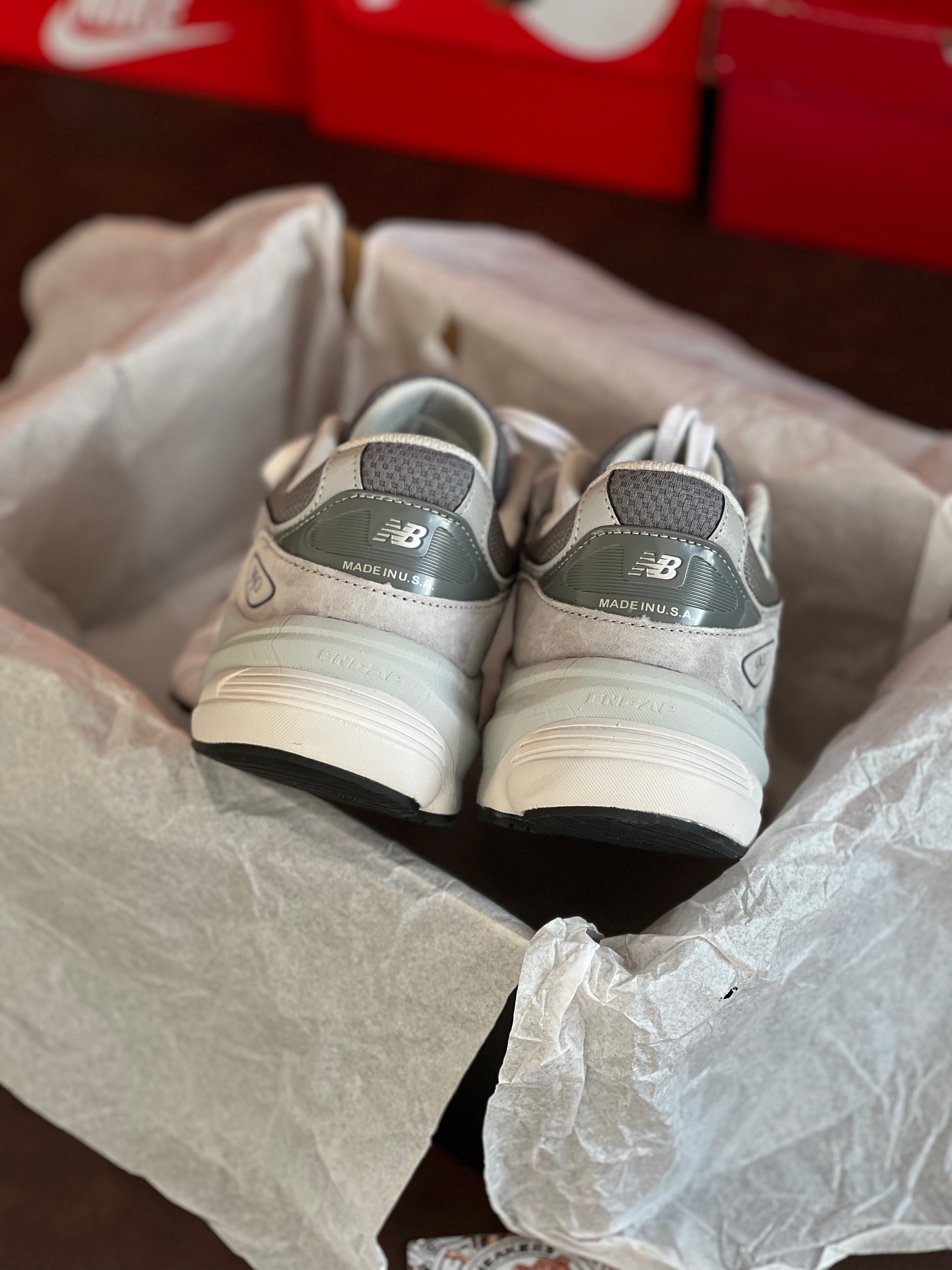 New Balance 990v6 Grey