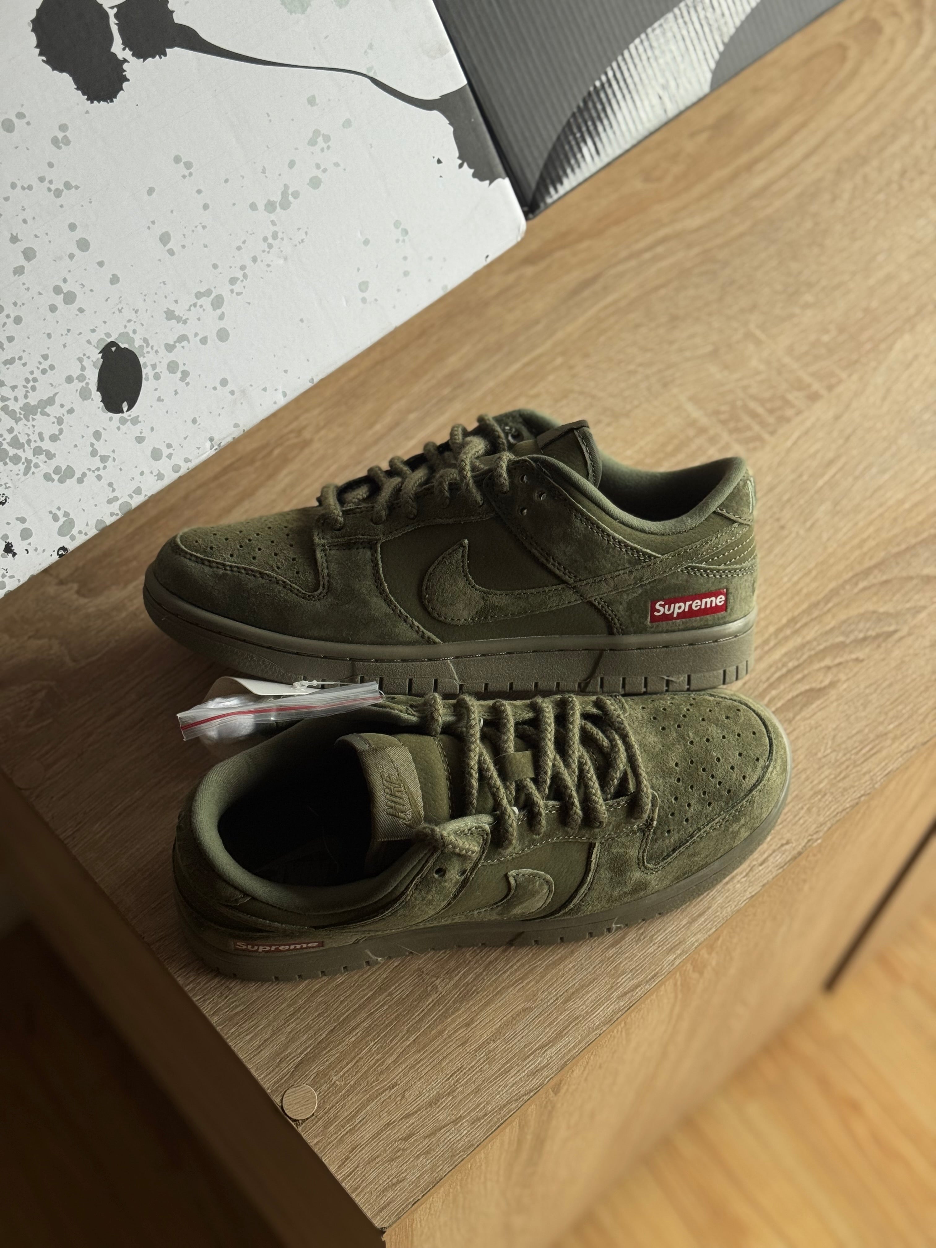 Nike Dunk x Supreme