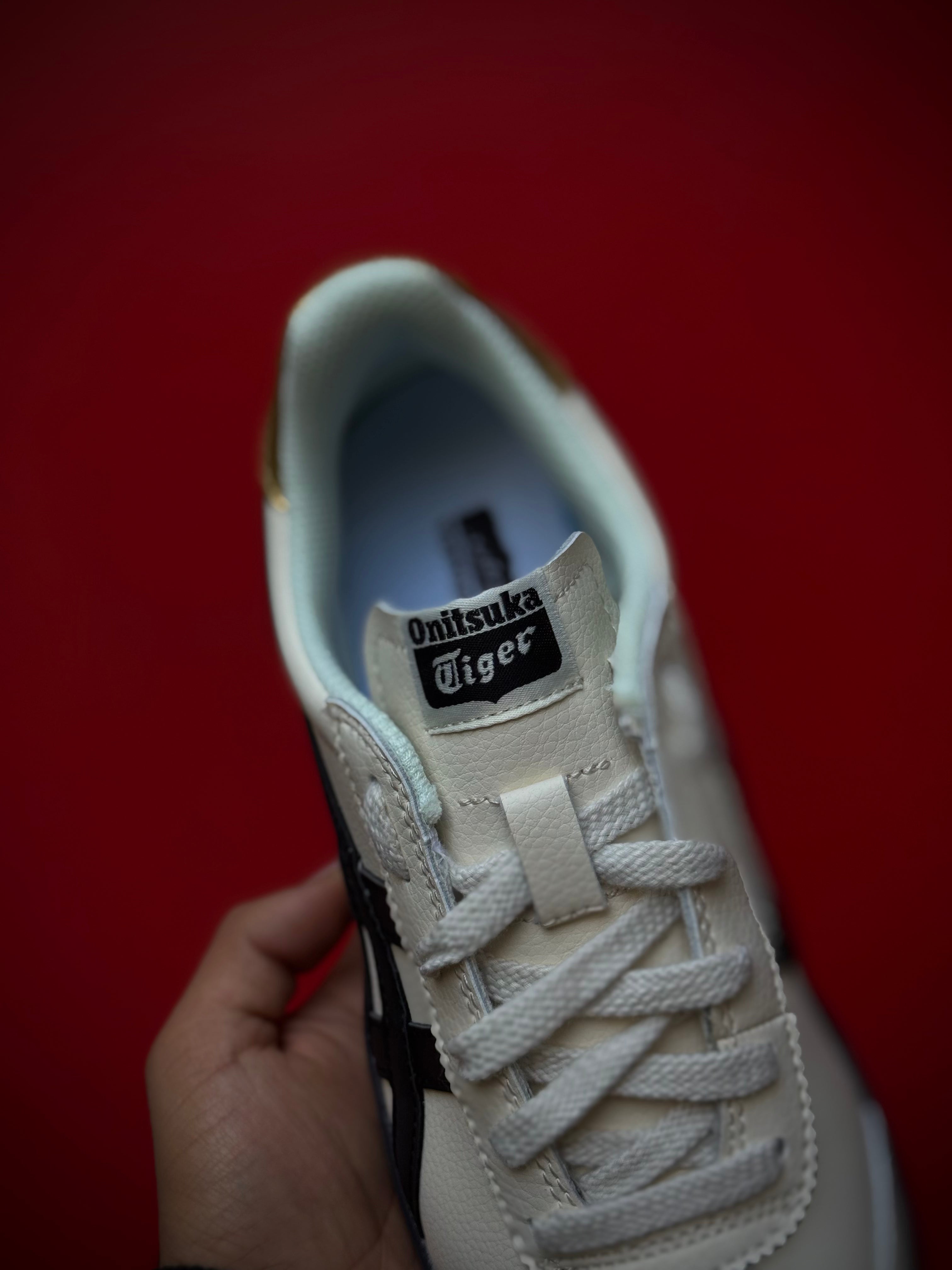 Onitsuka Tiger Tokuten “Cream Black