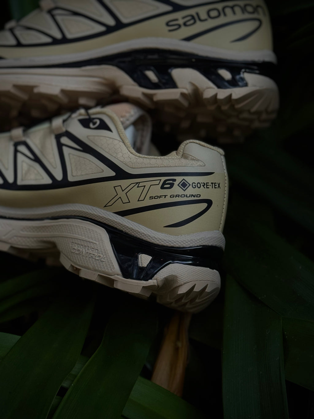 Salomón XT-6 Safari Black x Goretex
