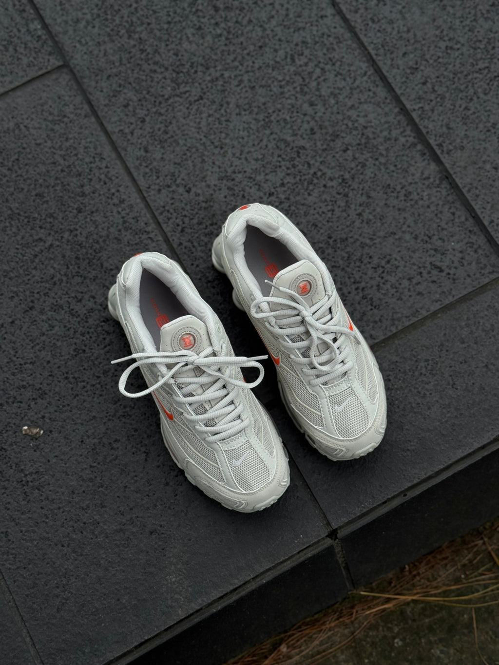 Nike Shox Ride 2 Light Bone and Turf Orange