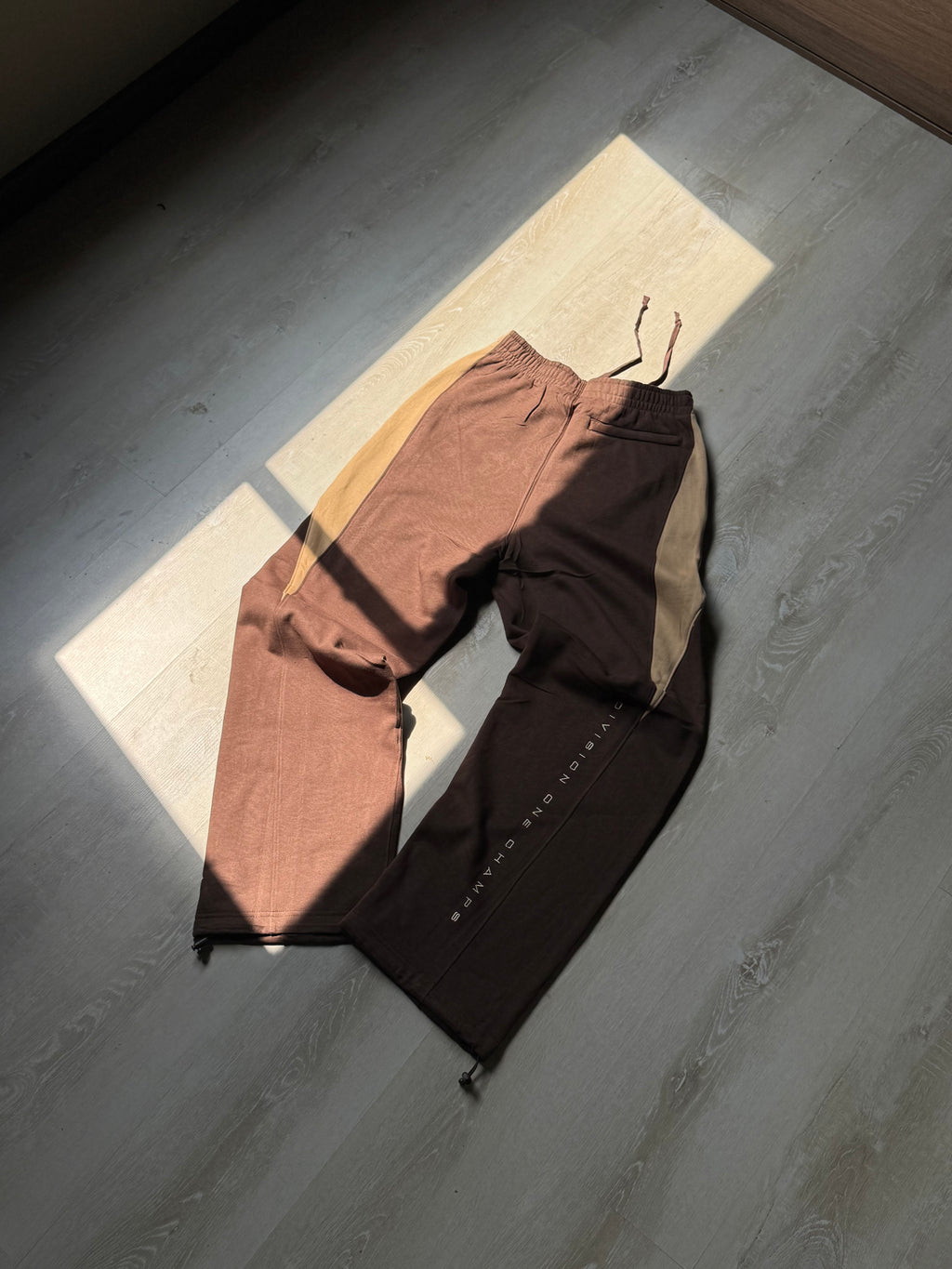 Supreme Division Sweatpant Cafe