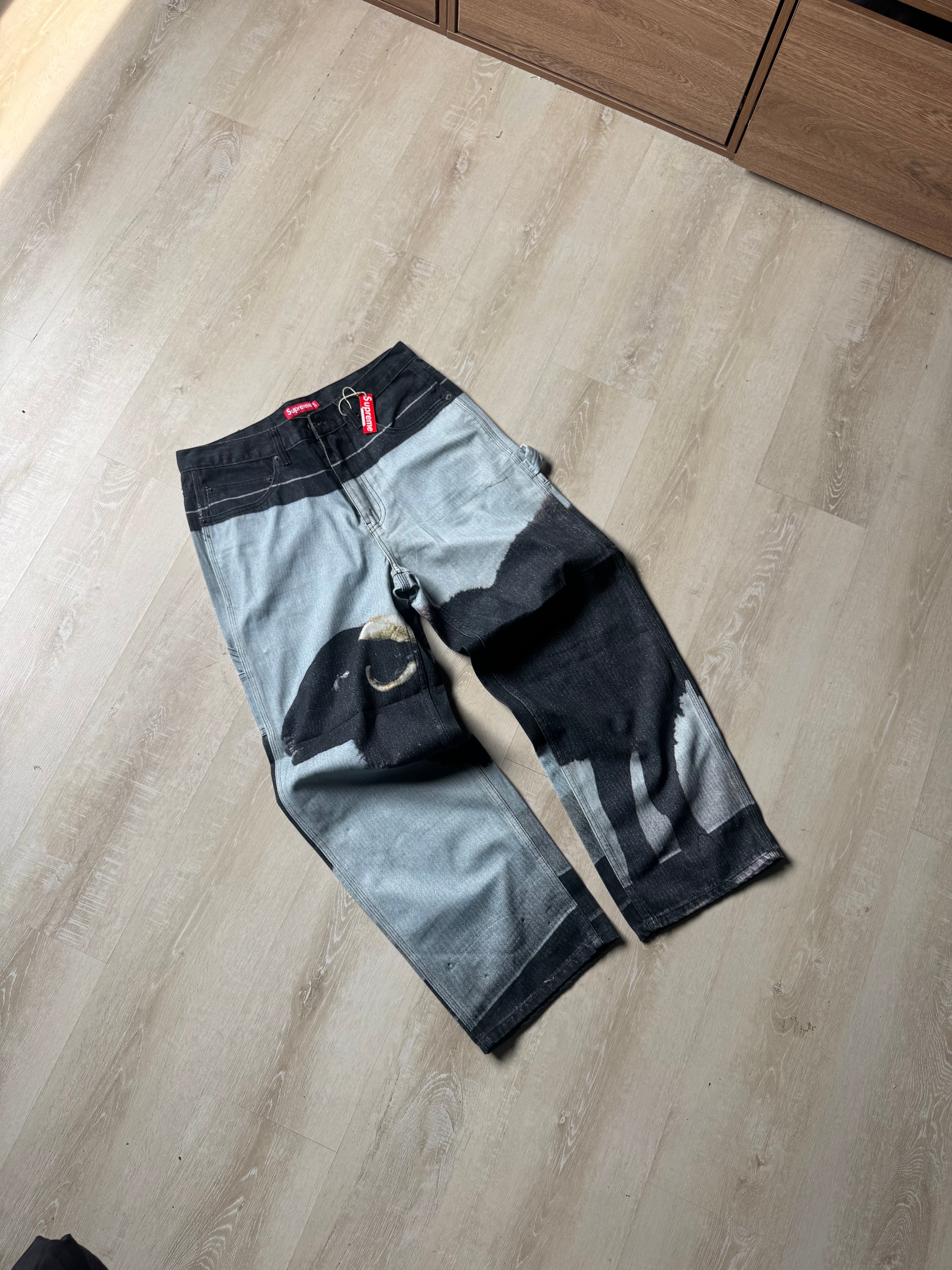 Supreme Damien Hirst