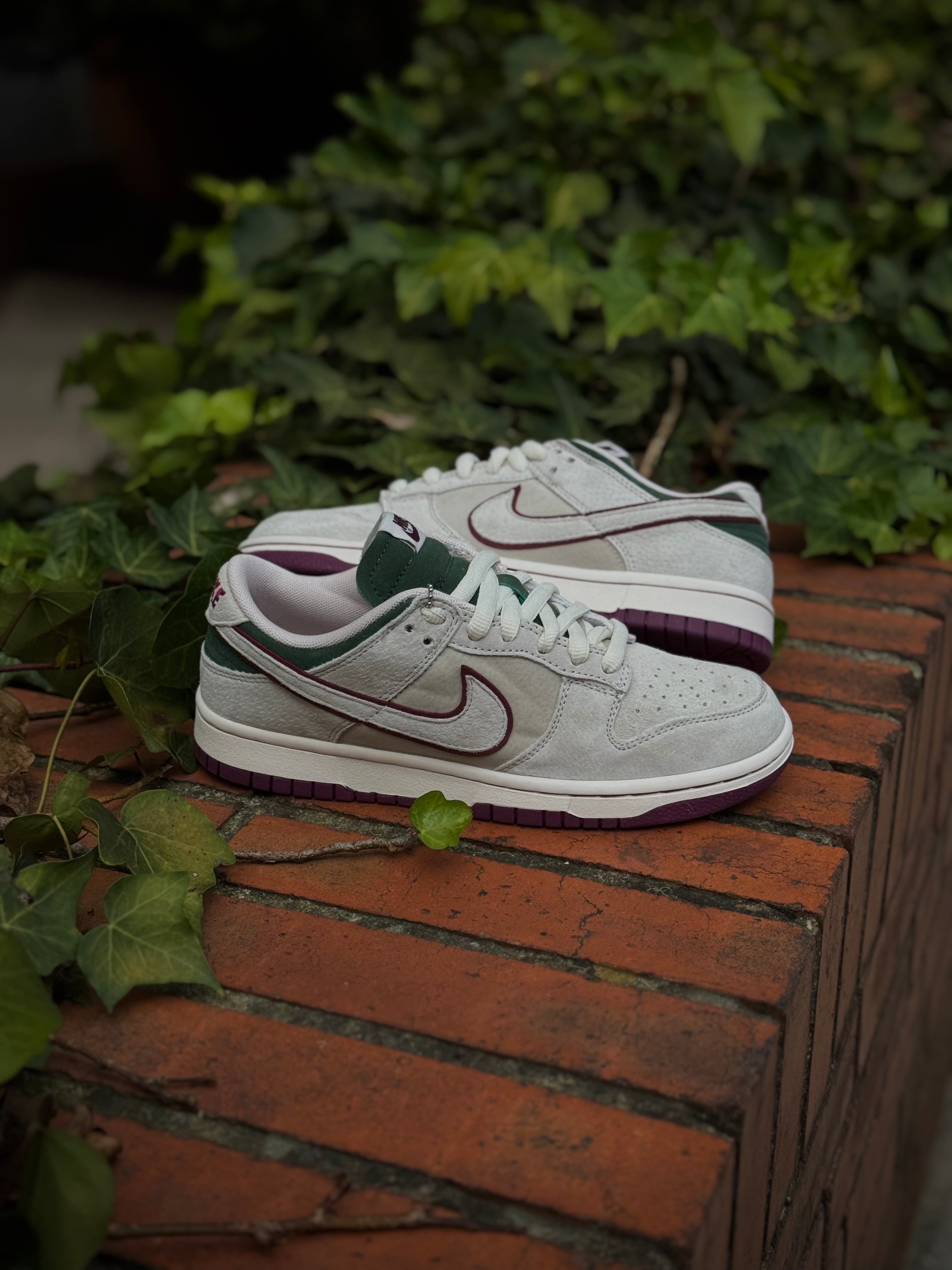 Nike SB Dunk Low Otomo
