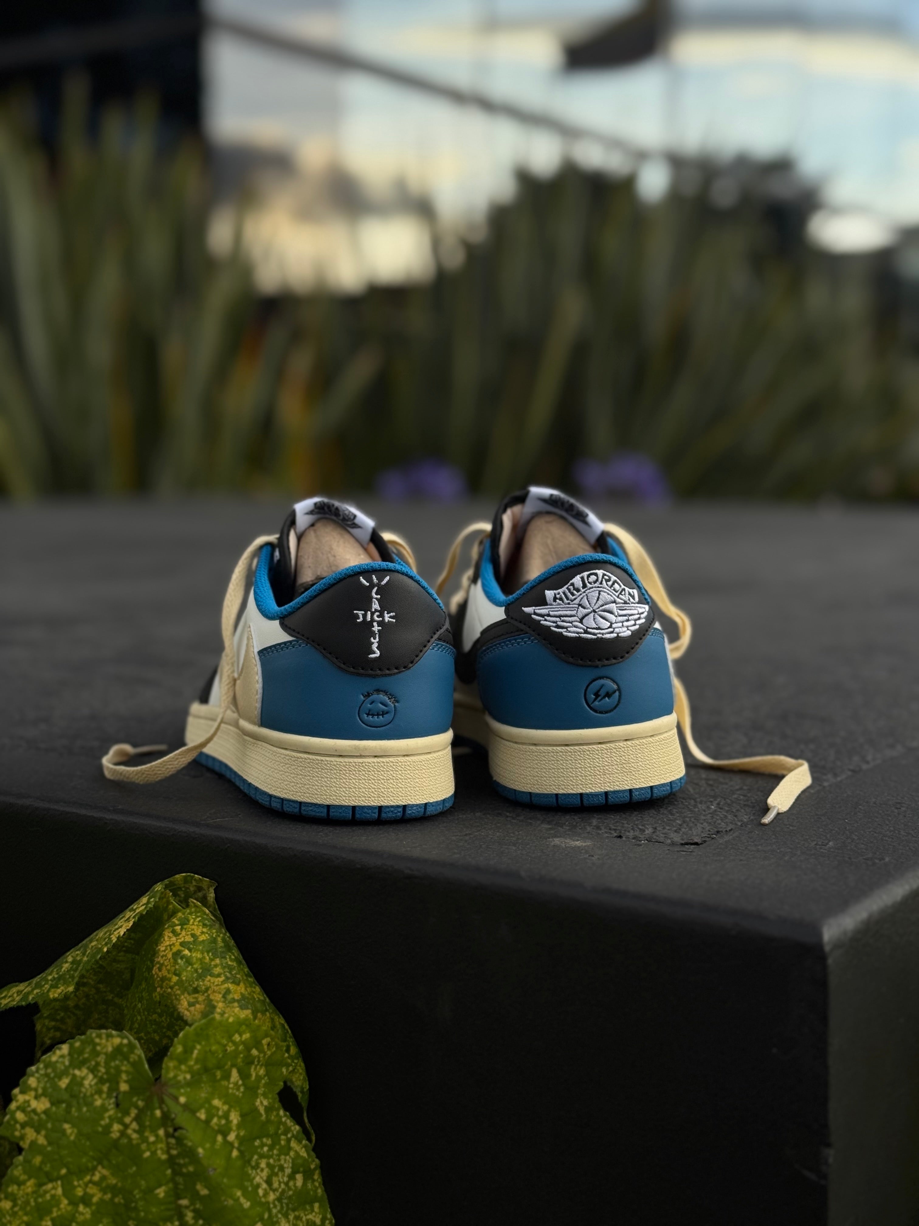 Jordan 1 x Travis x Fragment