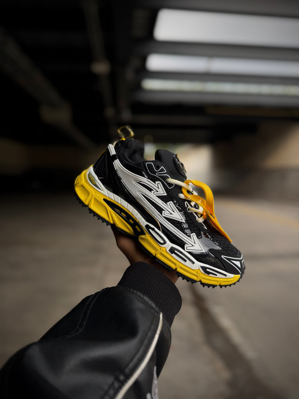 Off-White Be Right Back Yellow Black