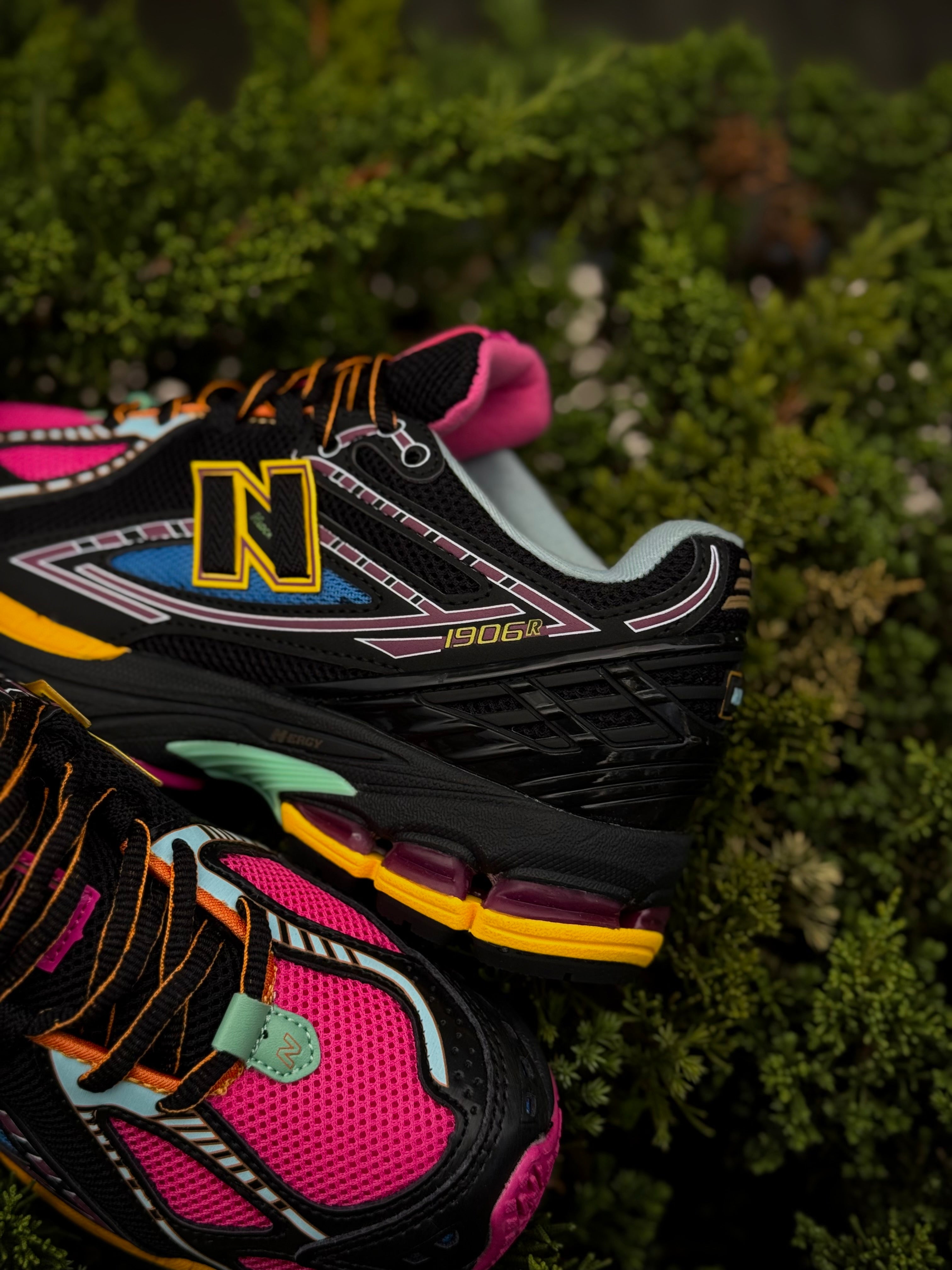 New Balance 1906R Neon Nights