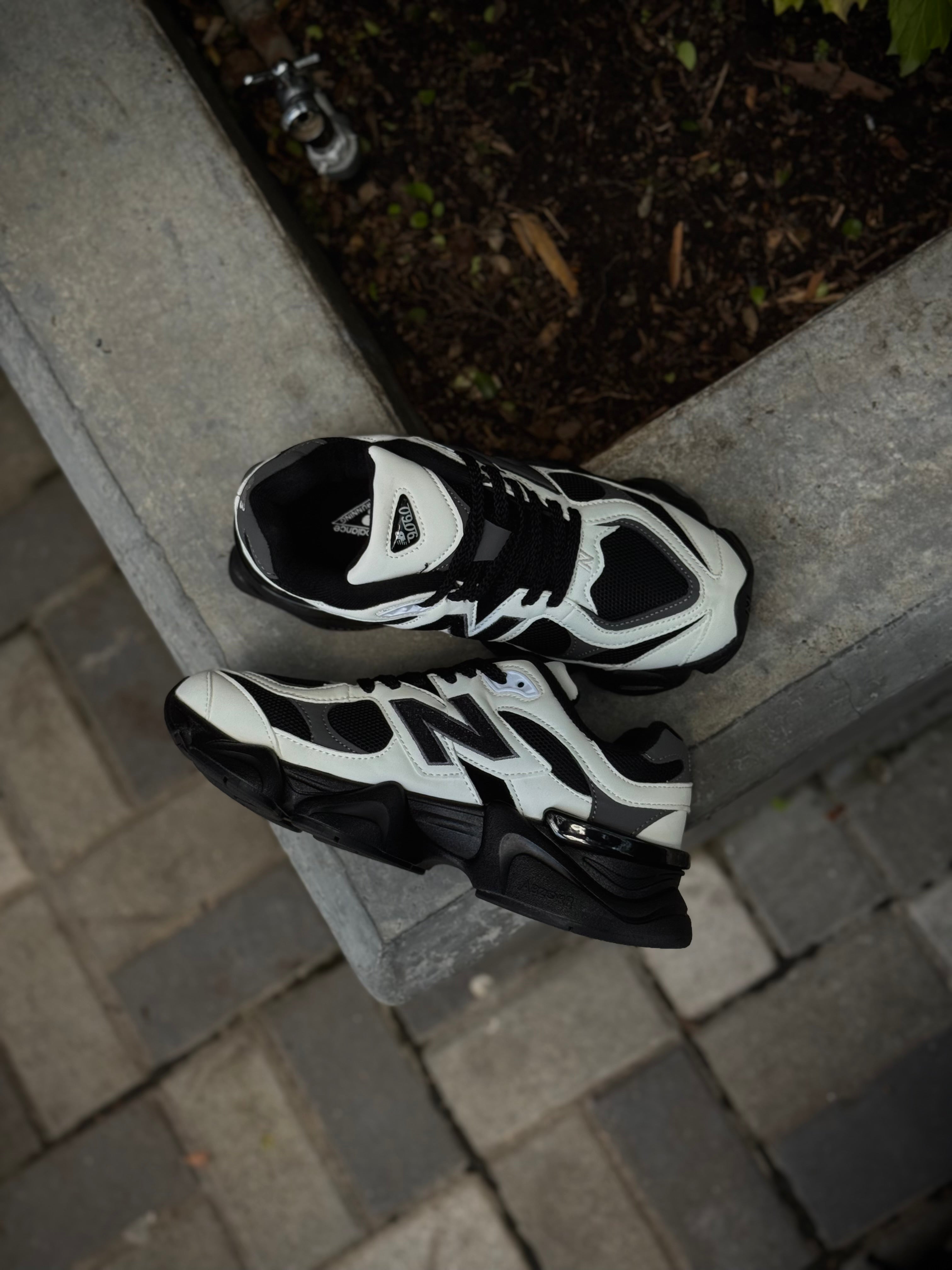 New Balance 9060