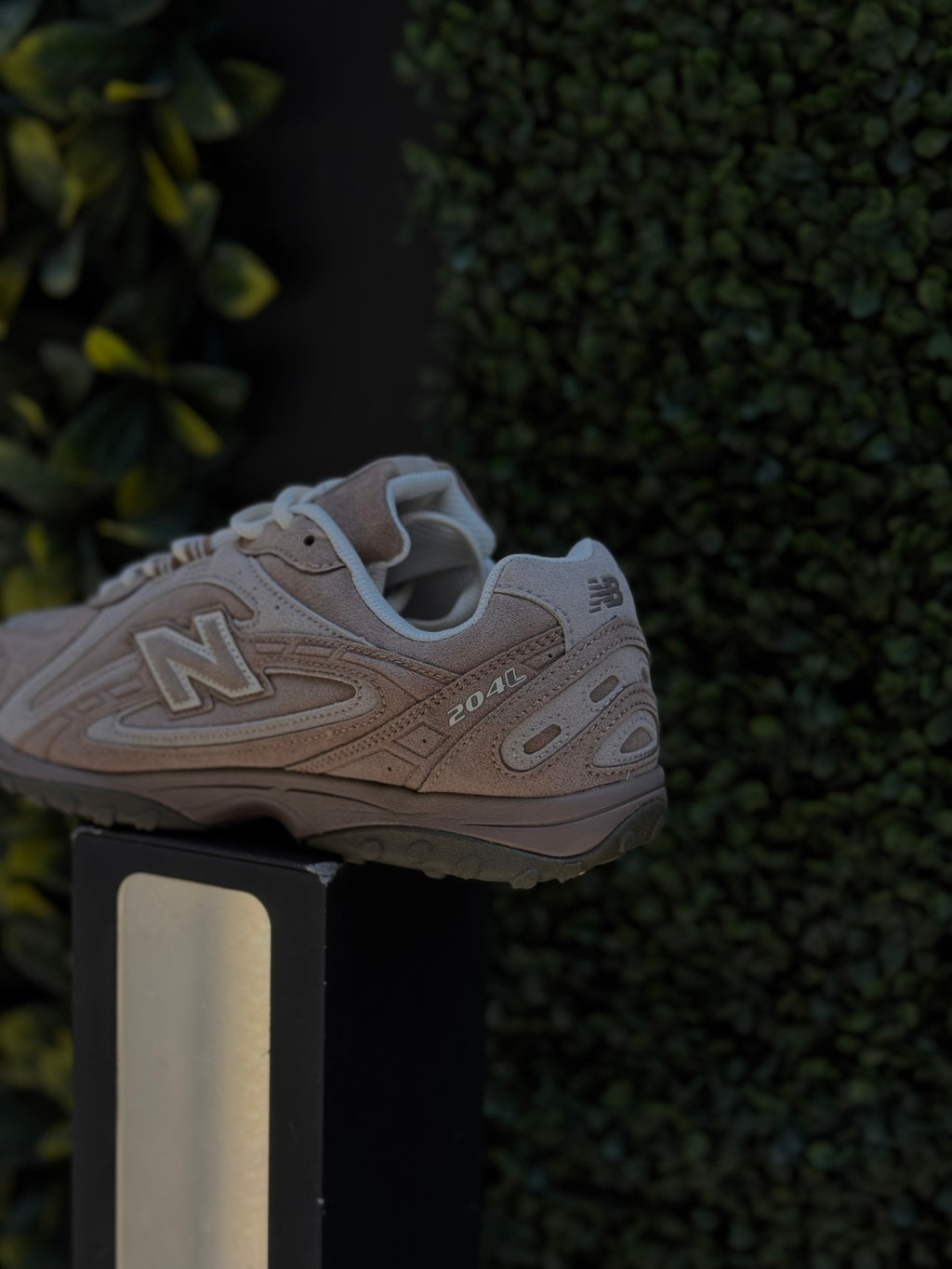 New Balance 204L Mushroom