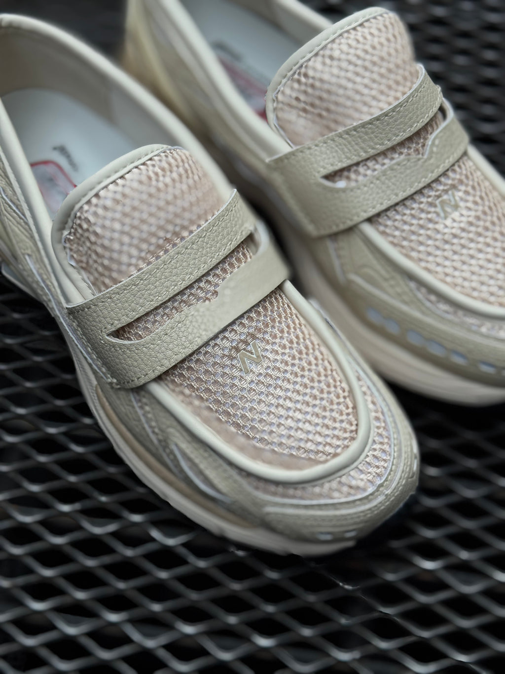 New Balance 1906LV1 Bisque Loafer