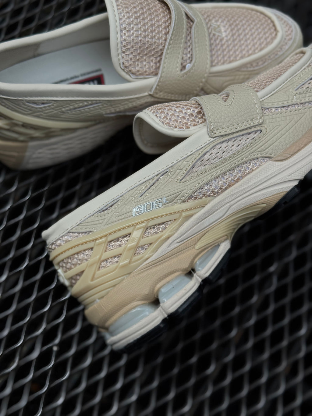 New Balance 1906LV1 Bisque Loafer