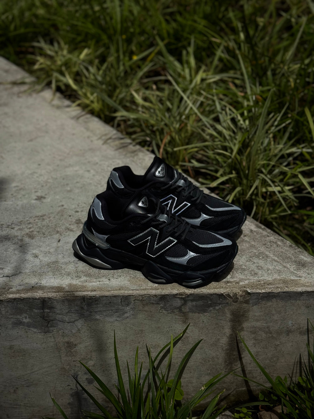 New Balance 9060 Triple Black