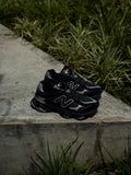 New Balance 9060 Triple Black