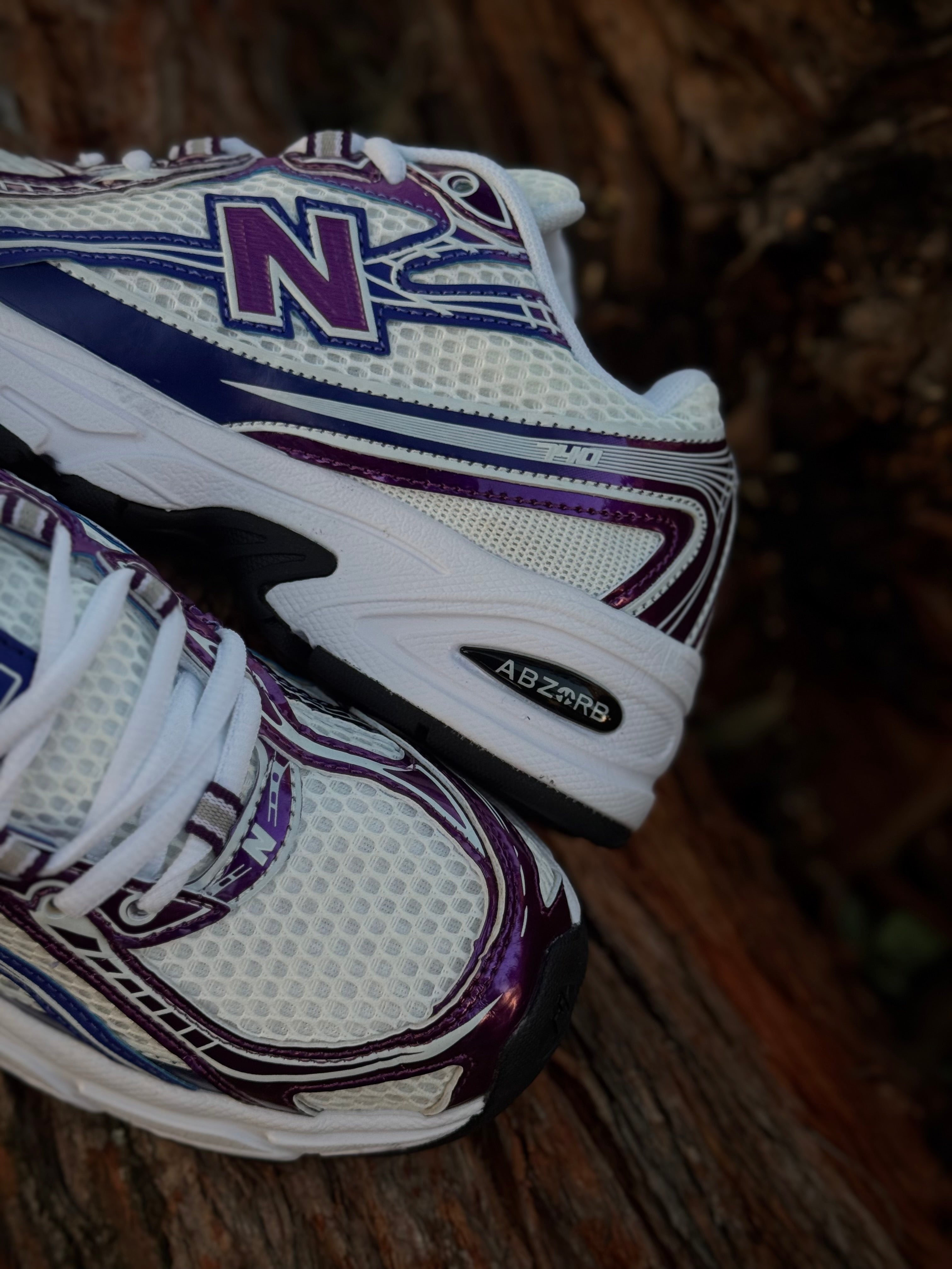 New Balance 740