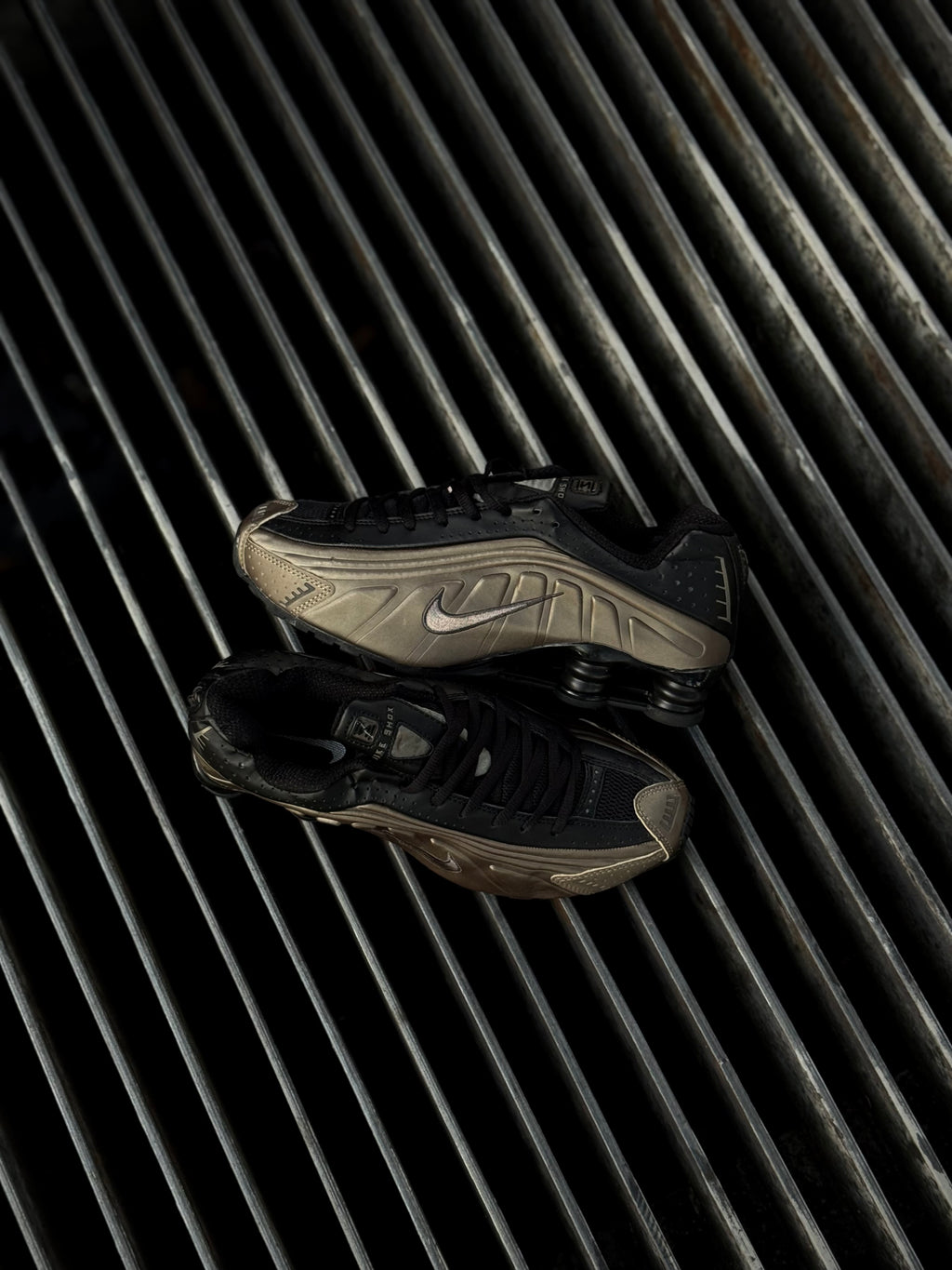 Nike Shox R4