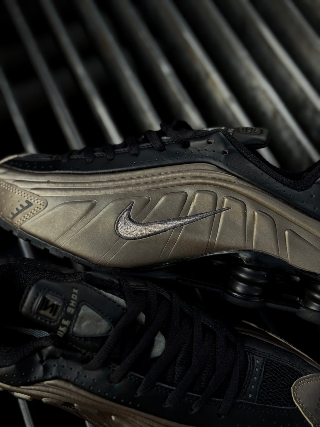 Nike Shox R4