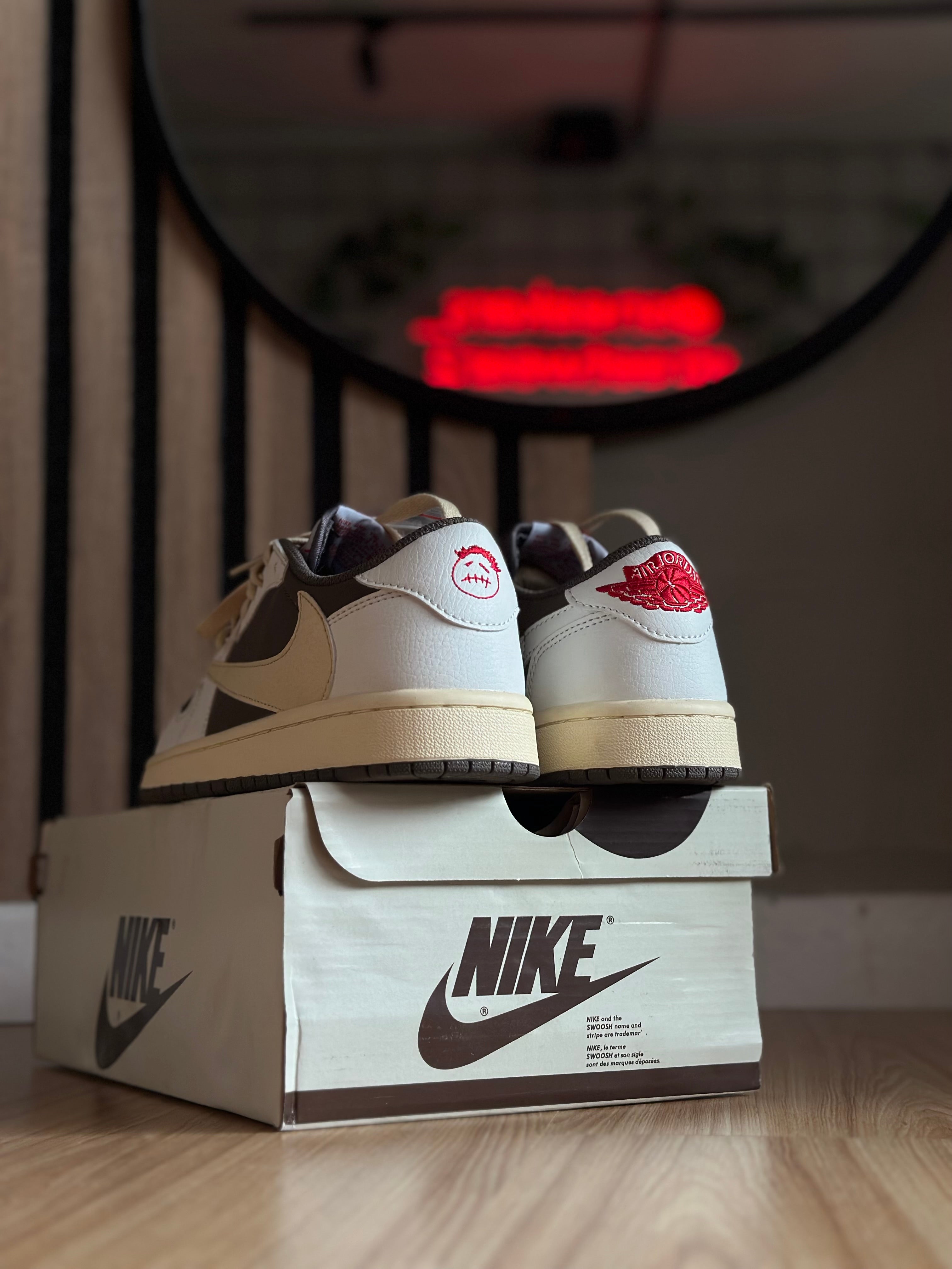 Jordan 1 x Travis Reverse Mocha