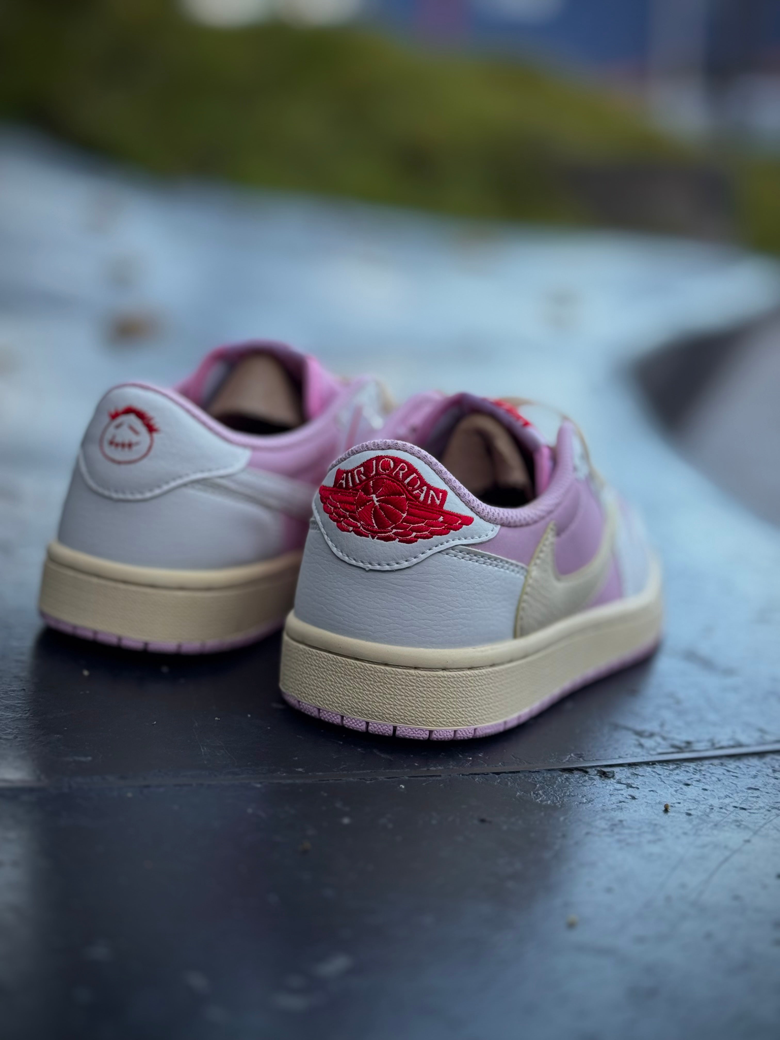 Jordan 1 Travis Scott Shy Pink