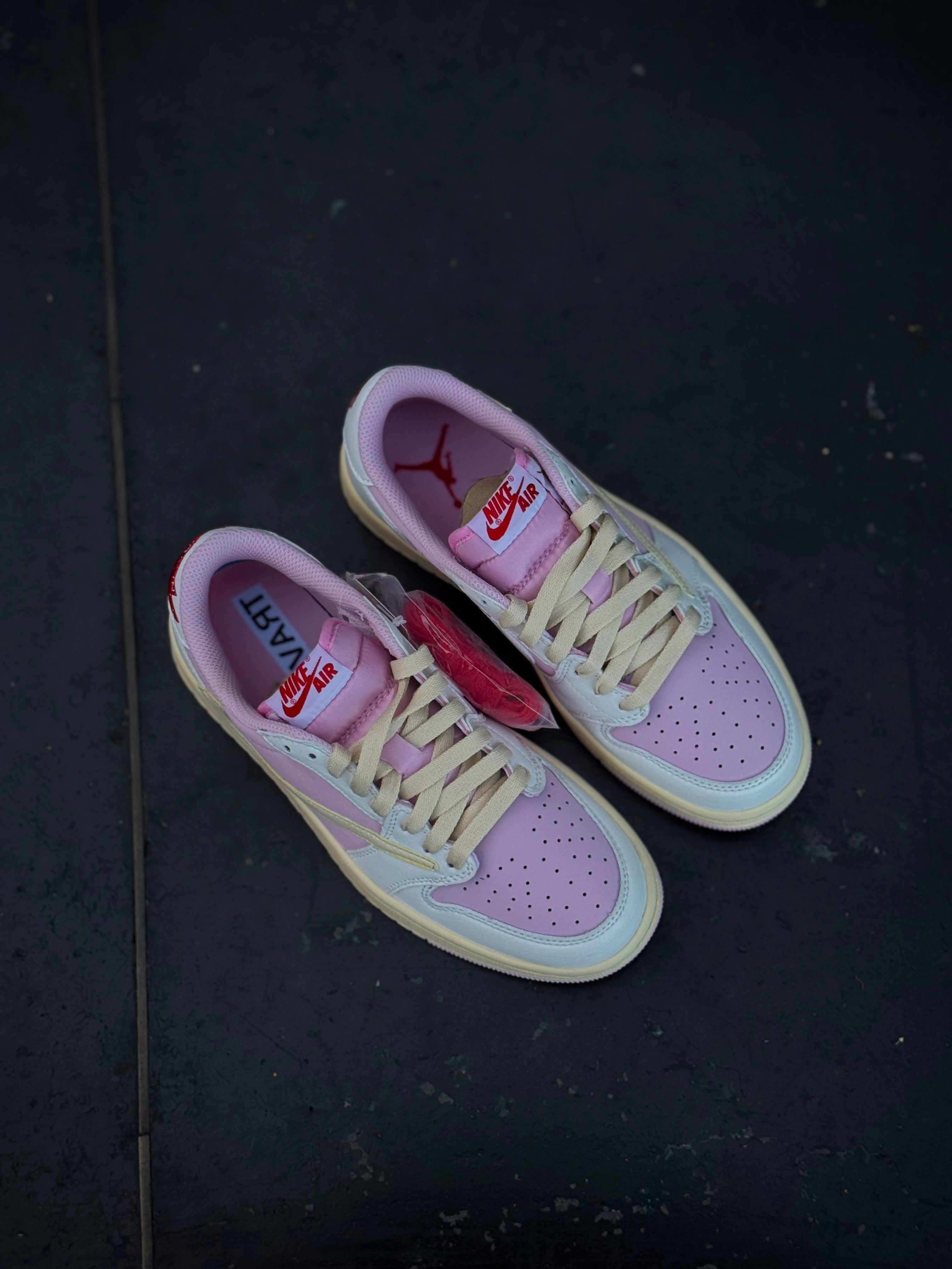Jordan 1 Travis Scott Shy Pink