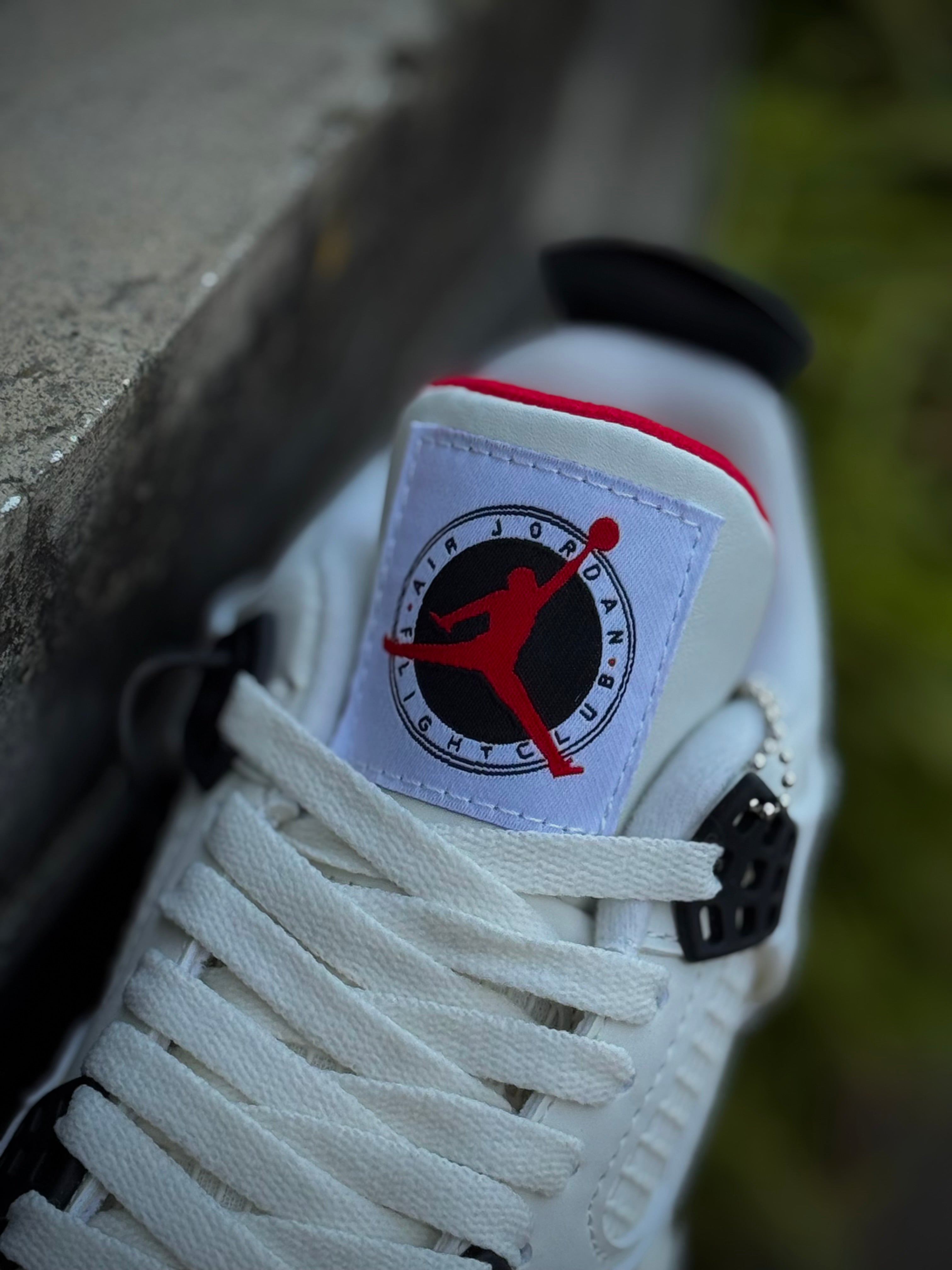 Jordan 4 Retro Flight Club