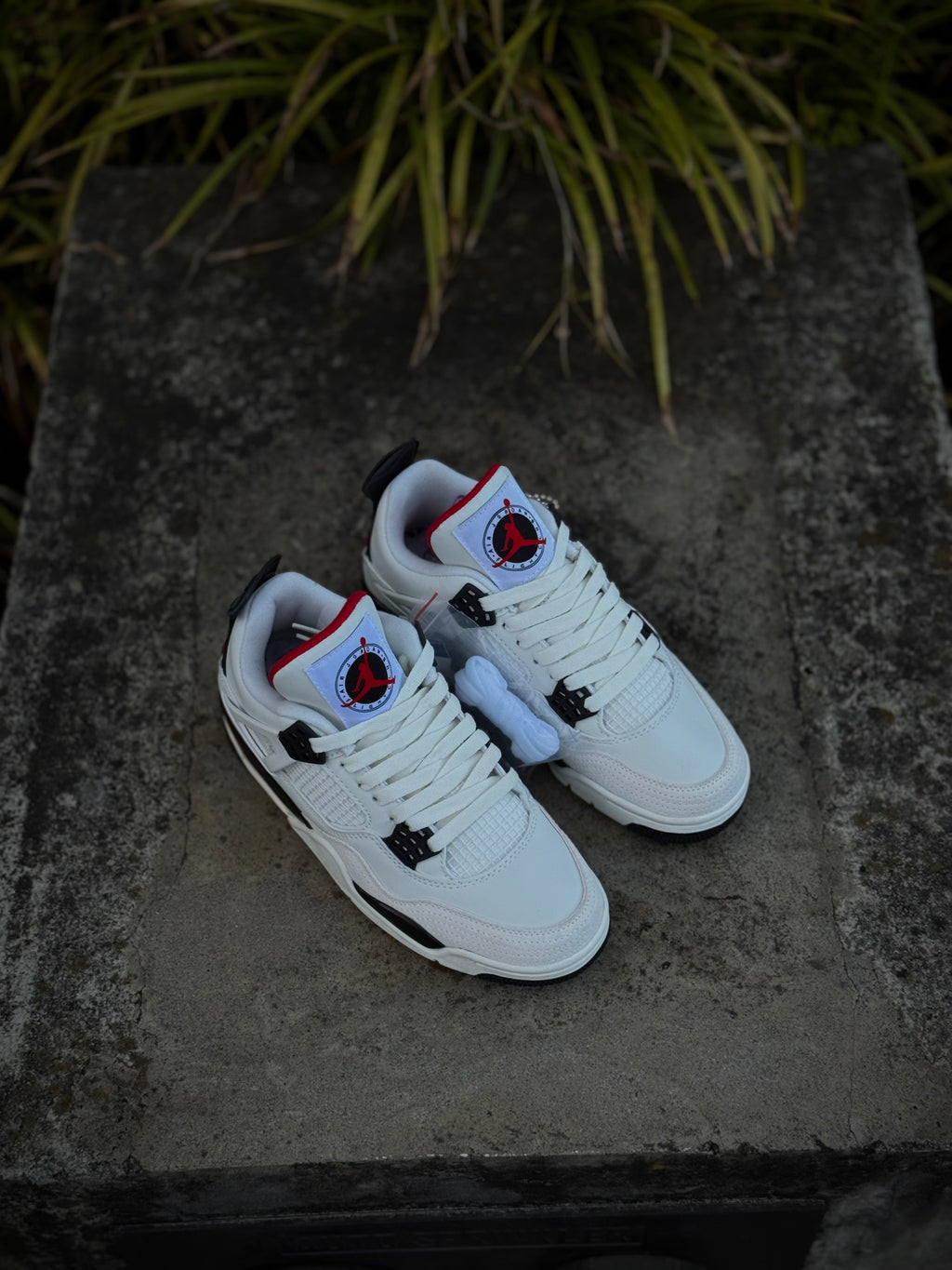 Jordan 4 Retro Flight Club