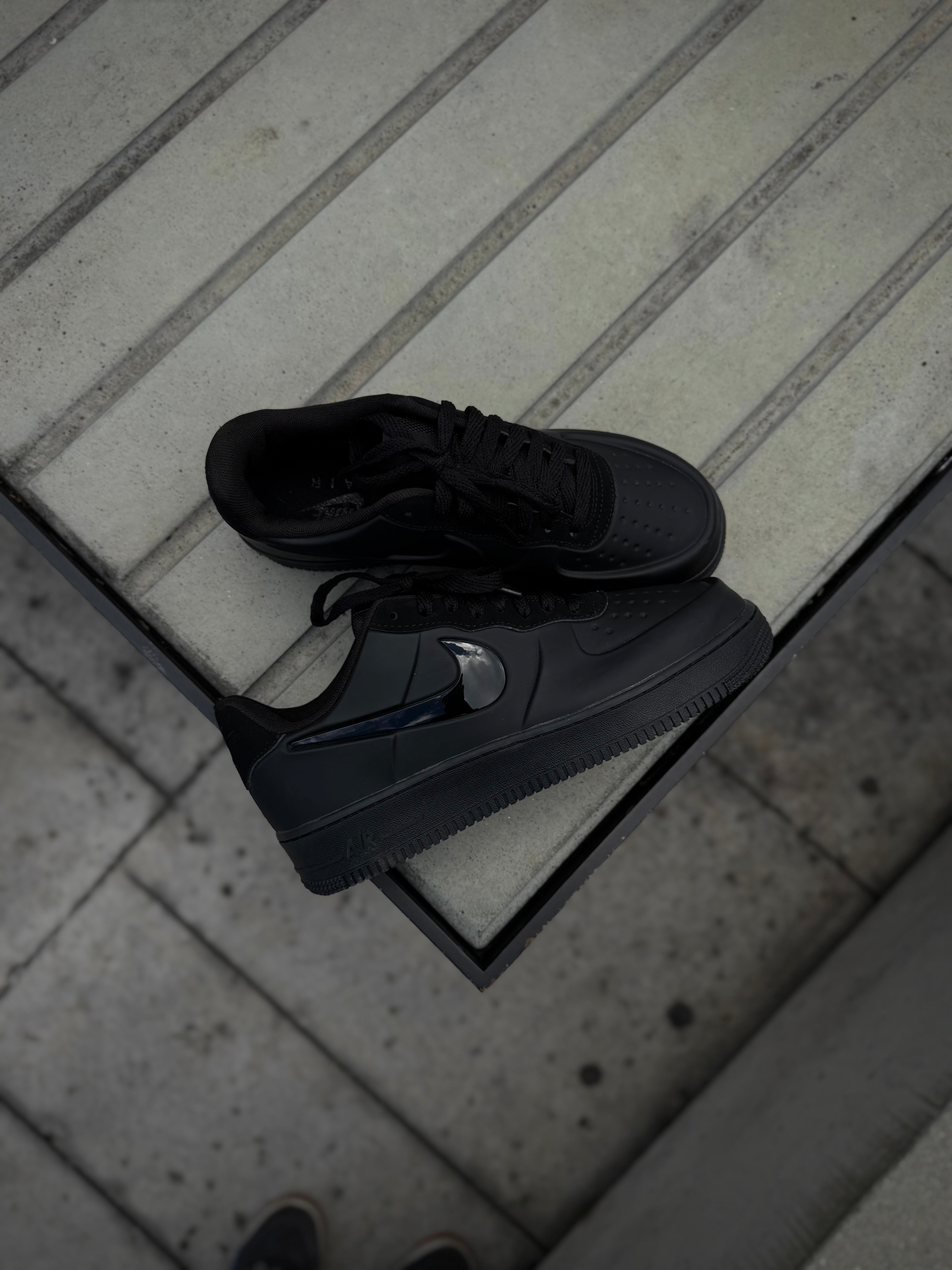 Air Force One Triple Black