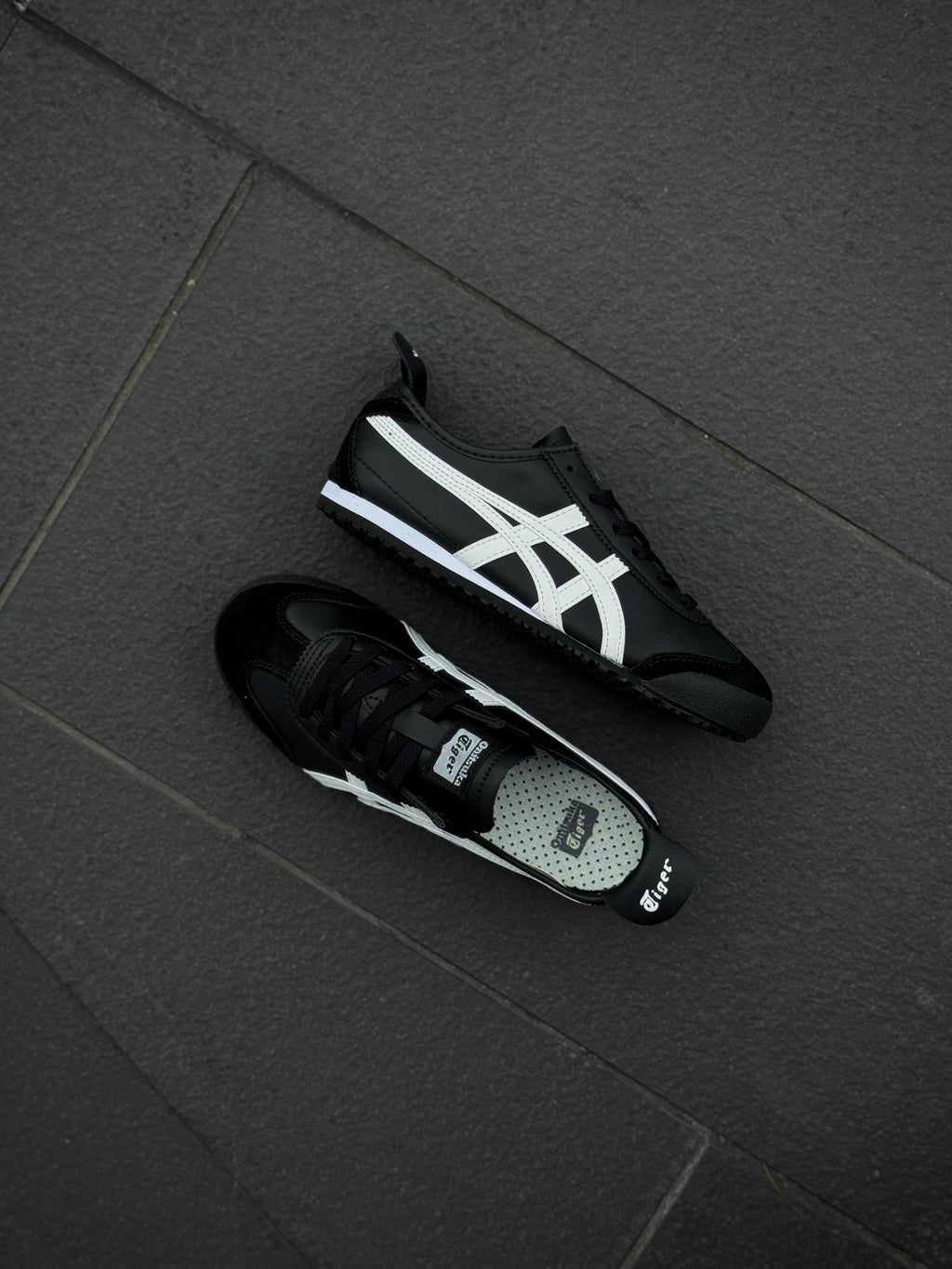 Onitsuka Tiger Mexico 66 Black/White