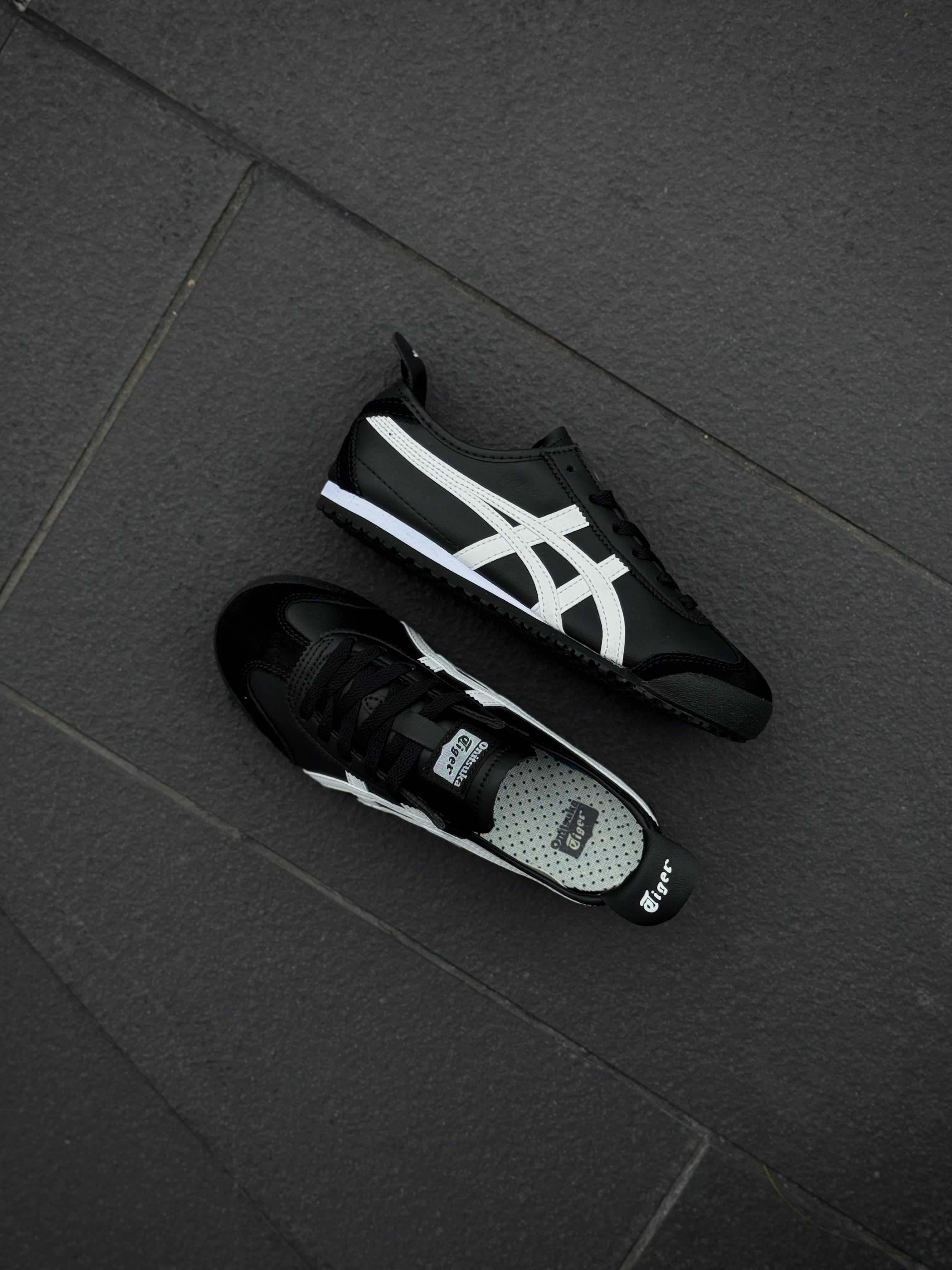 Onitsuka Tiger Mexico 66 Black/White