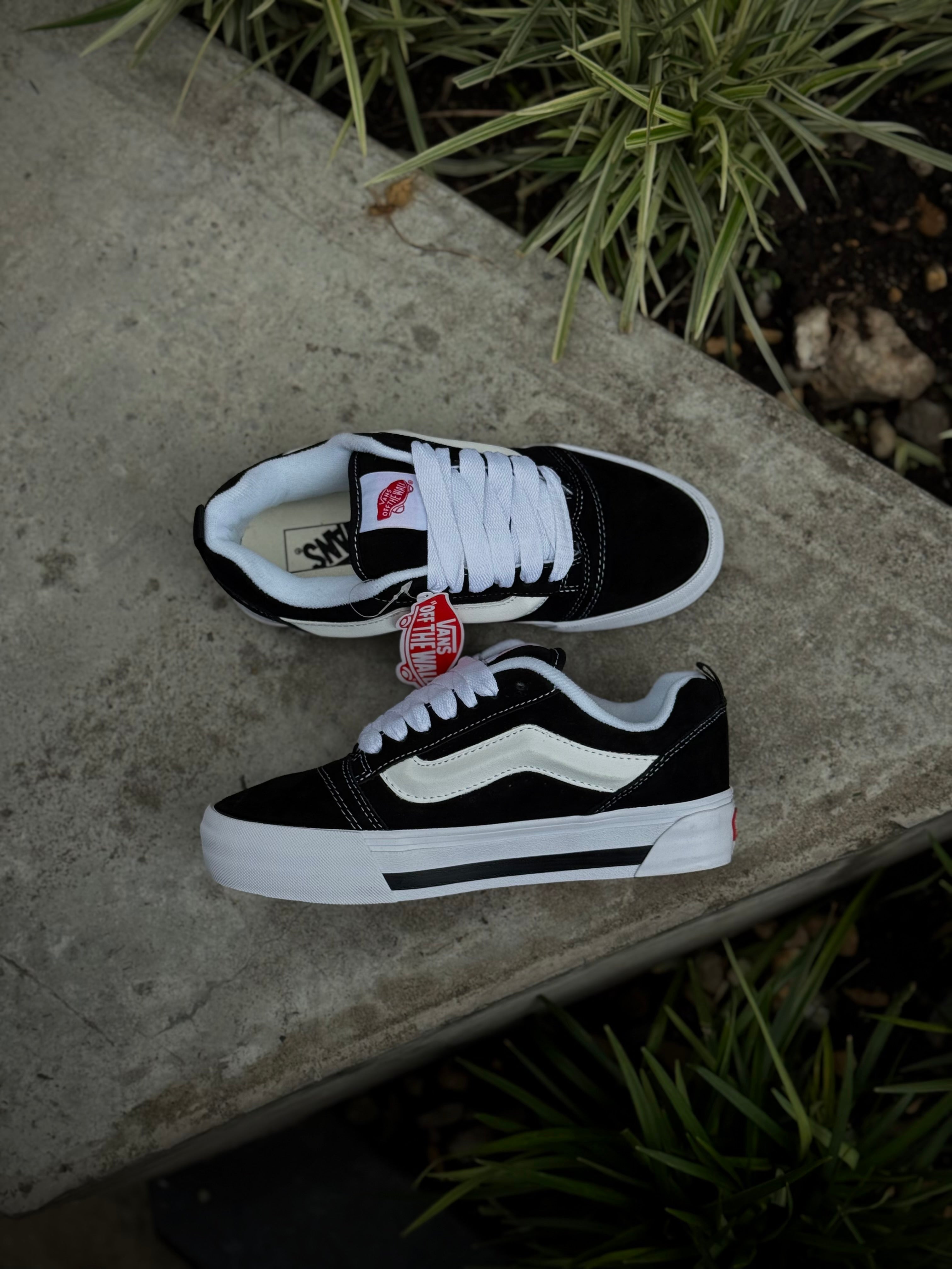 Vans Knu Stack Black White