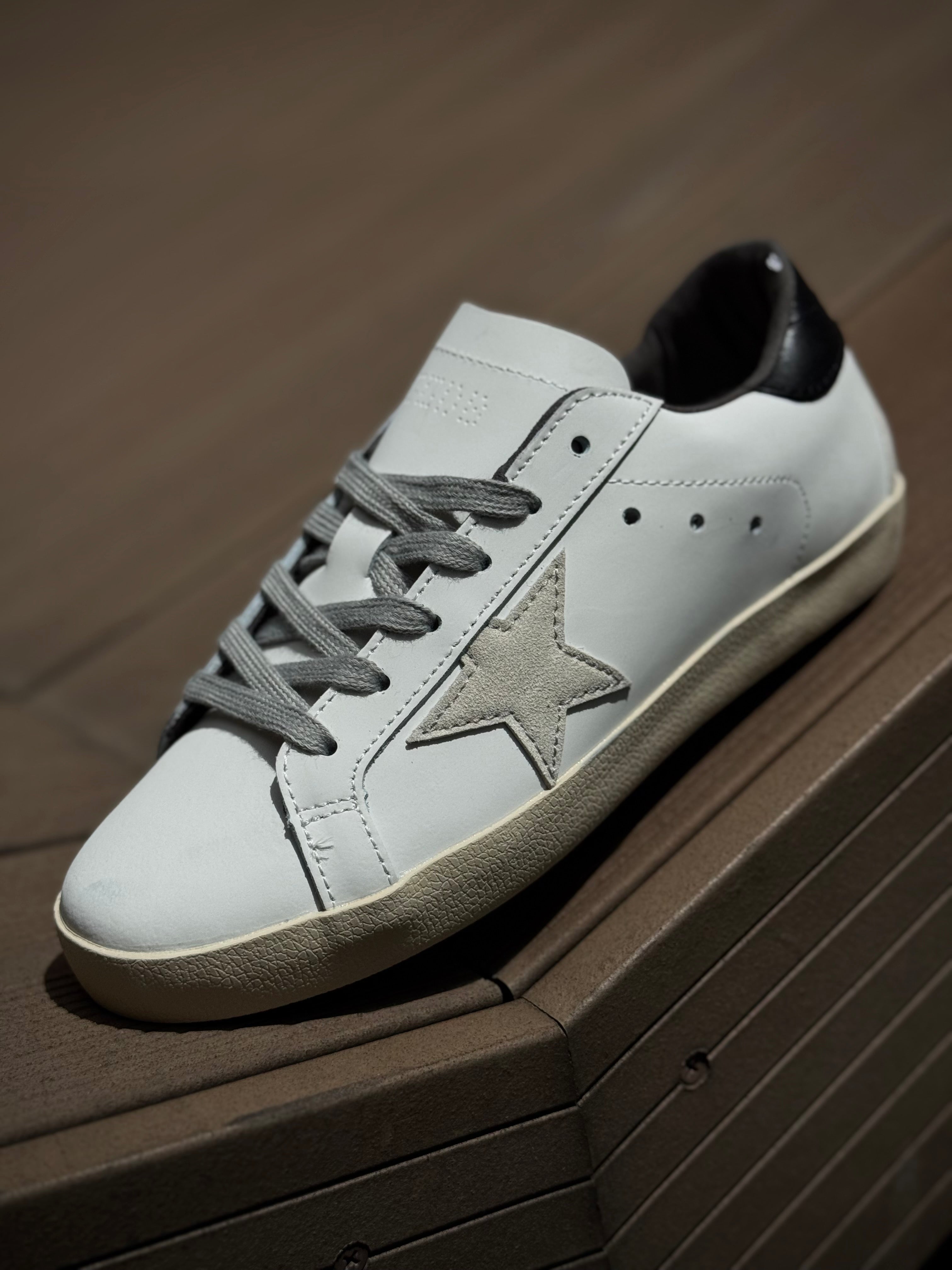 Golden Goose Superstar