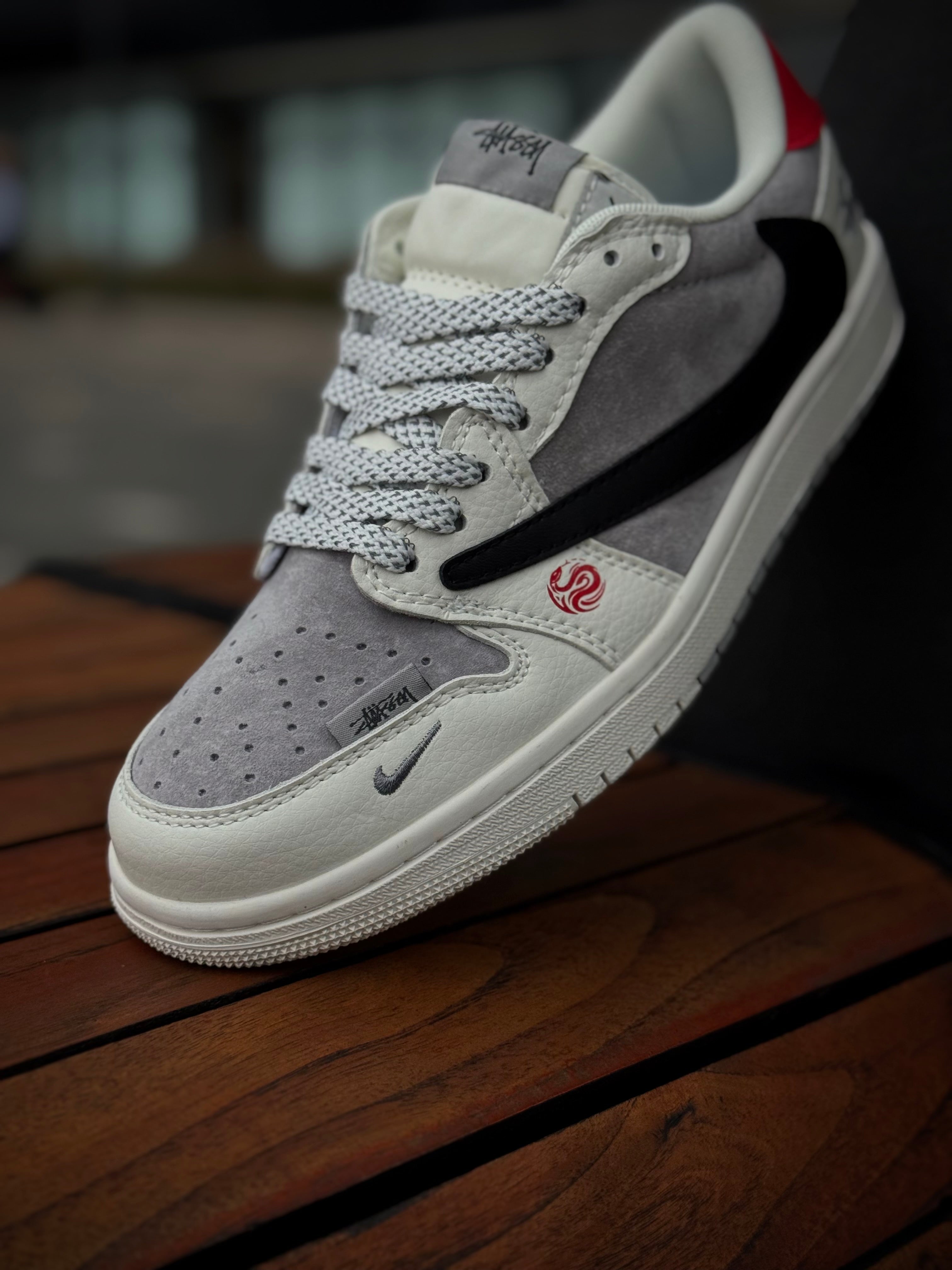Jordan 1 Travis Scott x Stussy