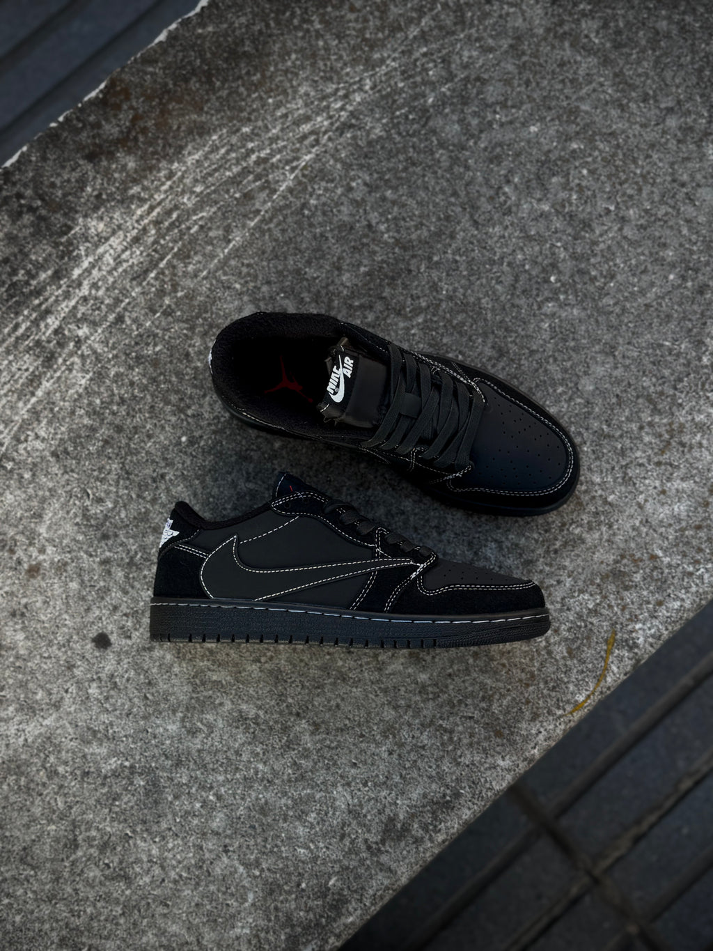 Jordan 1 Travis Scott Black Phantom